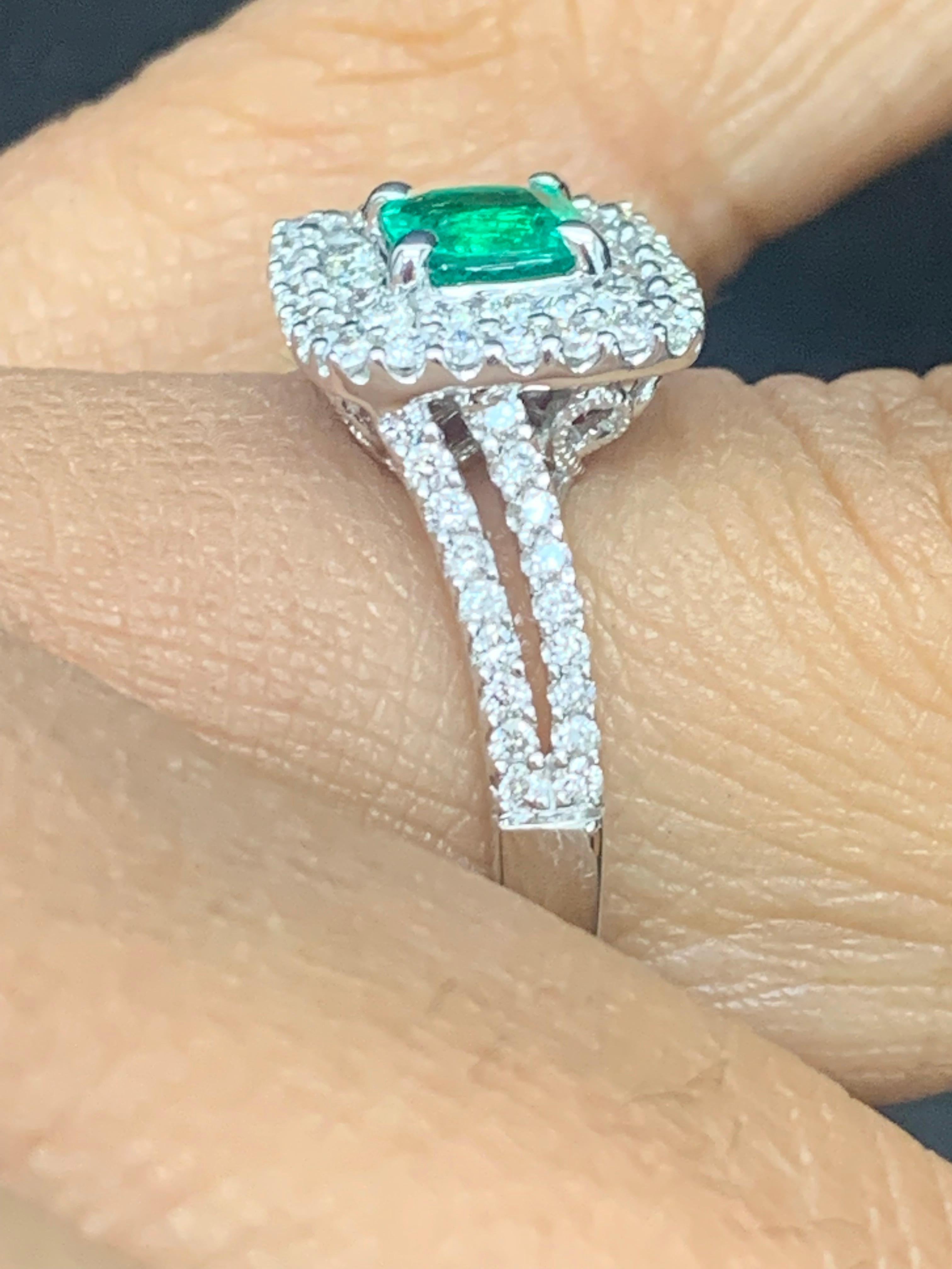 0.48 Carat Cushion Cut Emerald and Diamond Fashion Ring in 18K White Gold For Sale 7