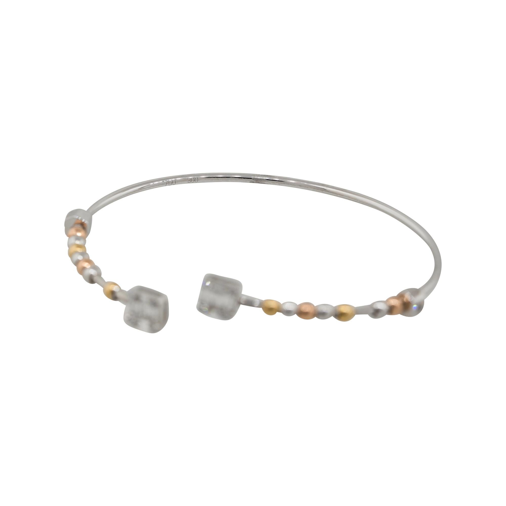 Bracelet manchette ouvert en or 18 carats avec perles flottantes et diamants de 0,48 carat Neuf - En vente à Boca Raton, FL