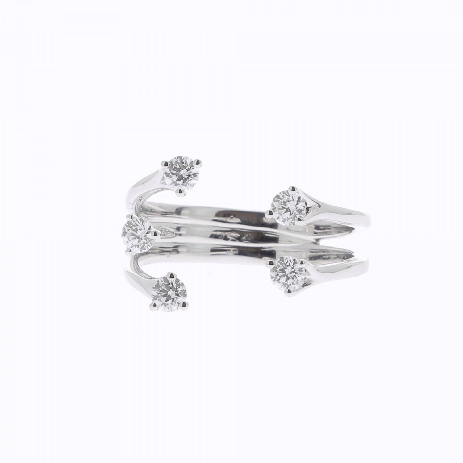 Round Cut 0.48 Carat GVS White Diamond Rings 18 Karat White Gold Fashion Rings