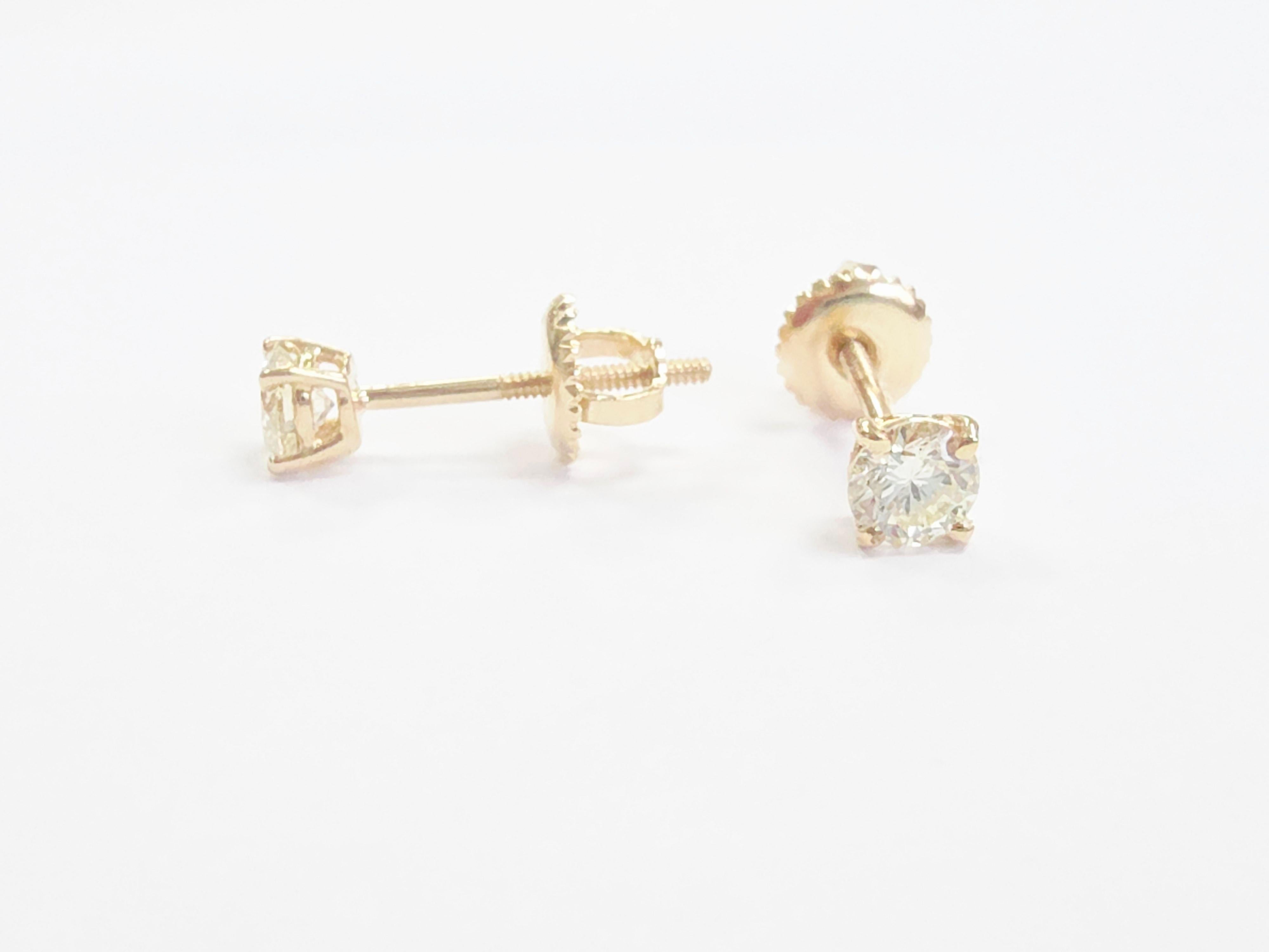 0,48 Karat Natürlicher Brillant Runder Diamant Ohrstecker Gelbgold 14 Karat (Rundschliff) im Angebot