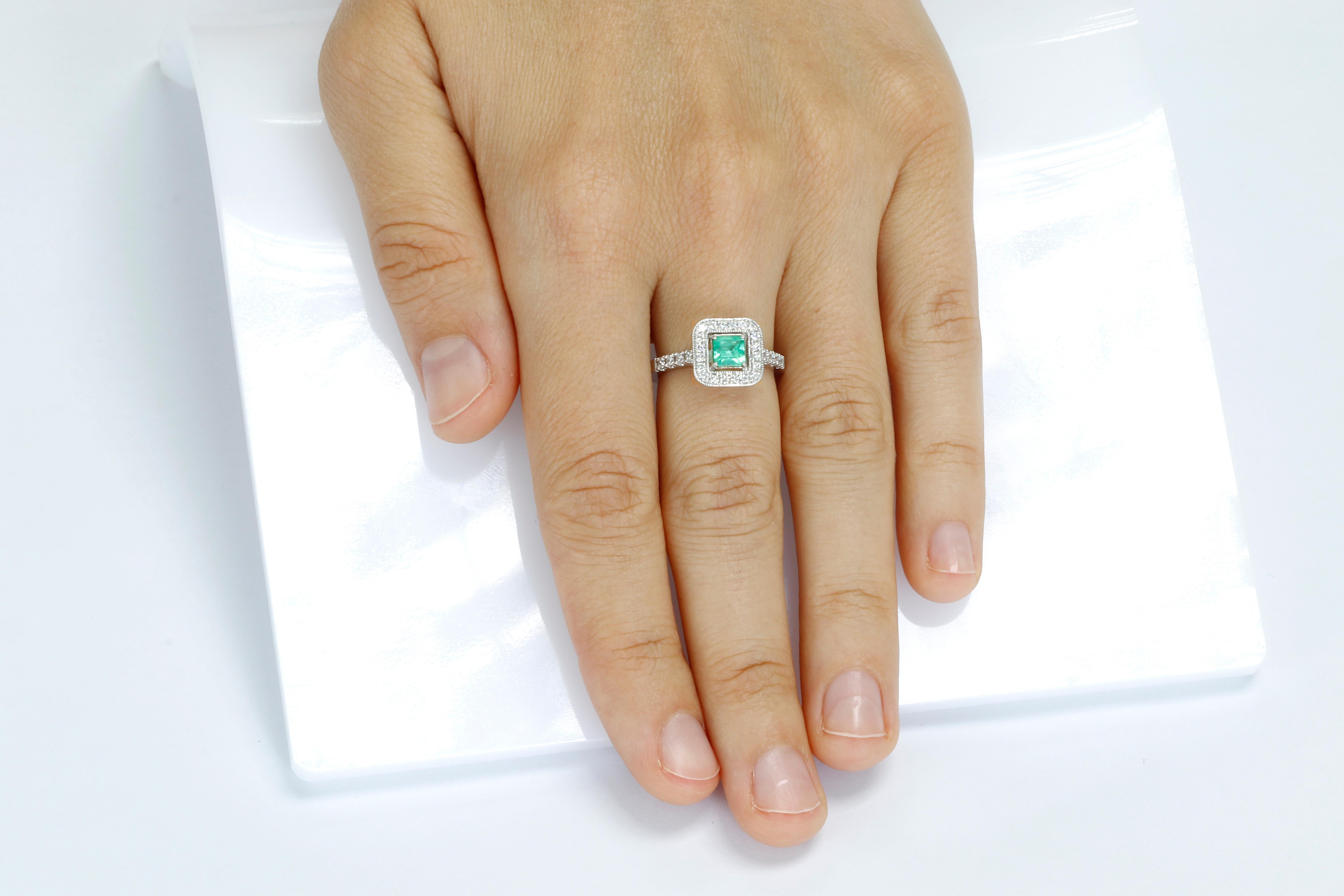 Emerald Cut No-oil Russian Emerald 18 Karat Gold Diamond Engagement Fashion Ring For Sale