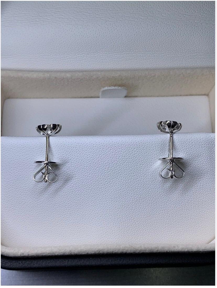 0.48ct Diamond chunky solitaire stud earrings 18ct white gold For Sale 1