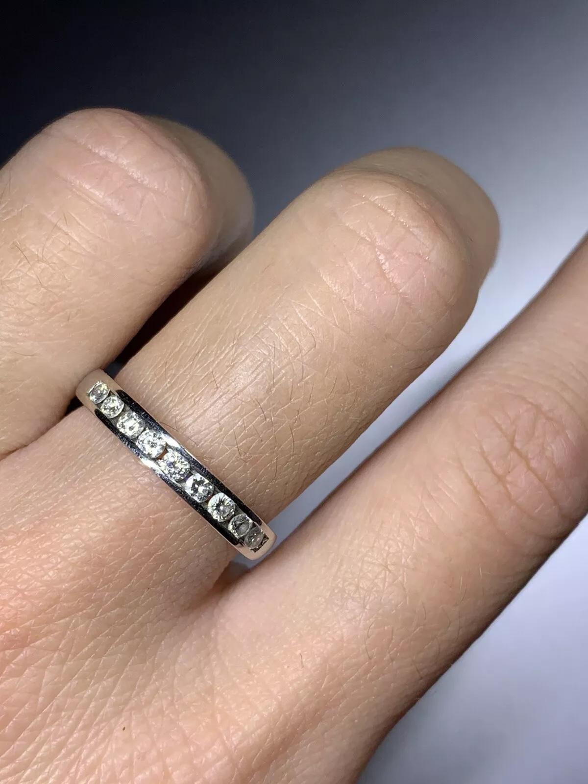 Taille ronde Bague de fiançailles d'éternité en platine avec diamant rond de 0,48 carat en vente