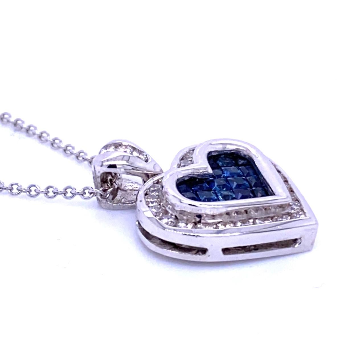 Contemporary 0.49 Carat Diamond/0.79 Carat Blue Sapphire 18K Gold Hearts Pendant Necklace