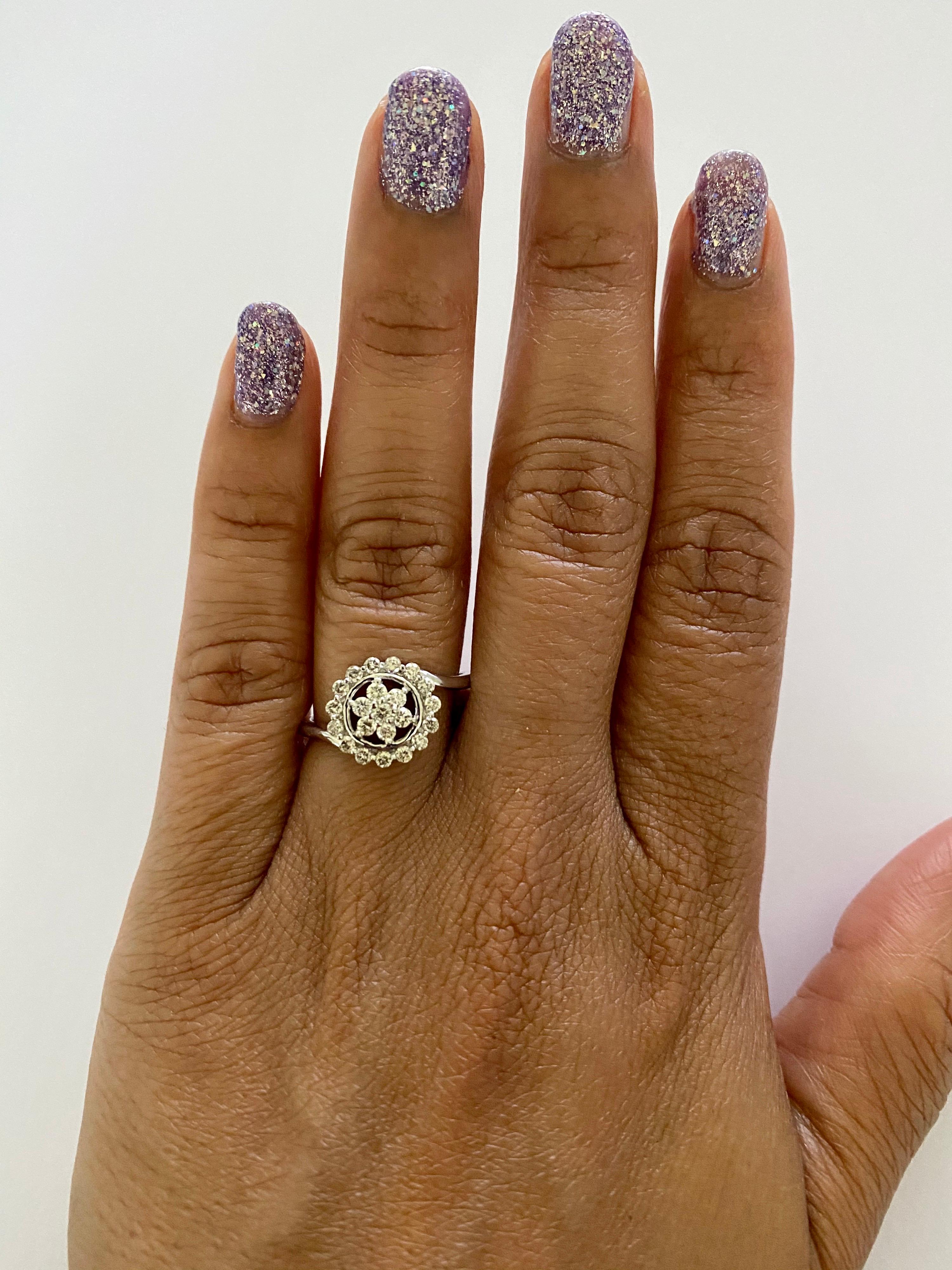 0,49 Karat Diamant 14 Karat Weißgold Cluster-Ring Damen im Angebot