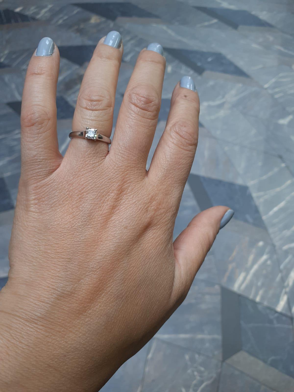 Tiffany & Co. Bague de fiançailles en platine avec diamant Lucida de 0,49 carat en vente 3