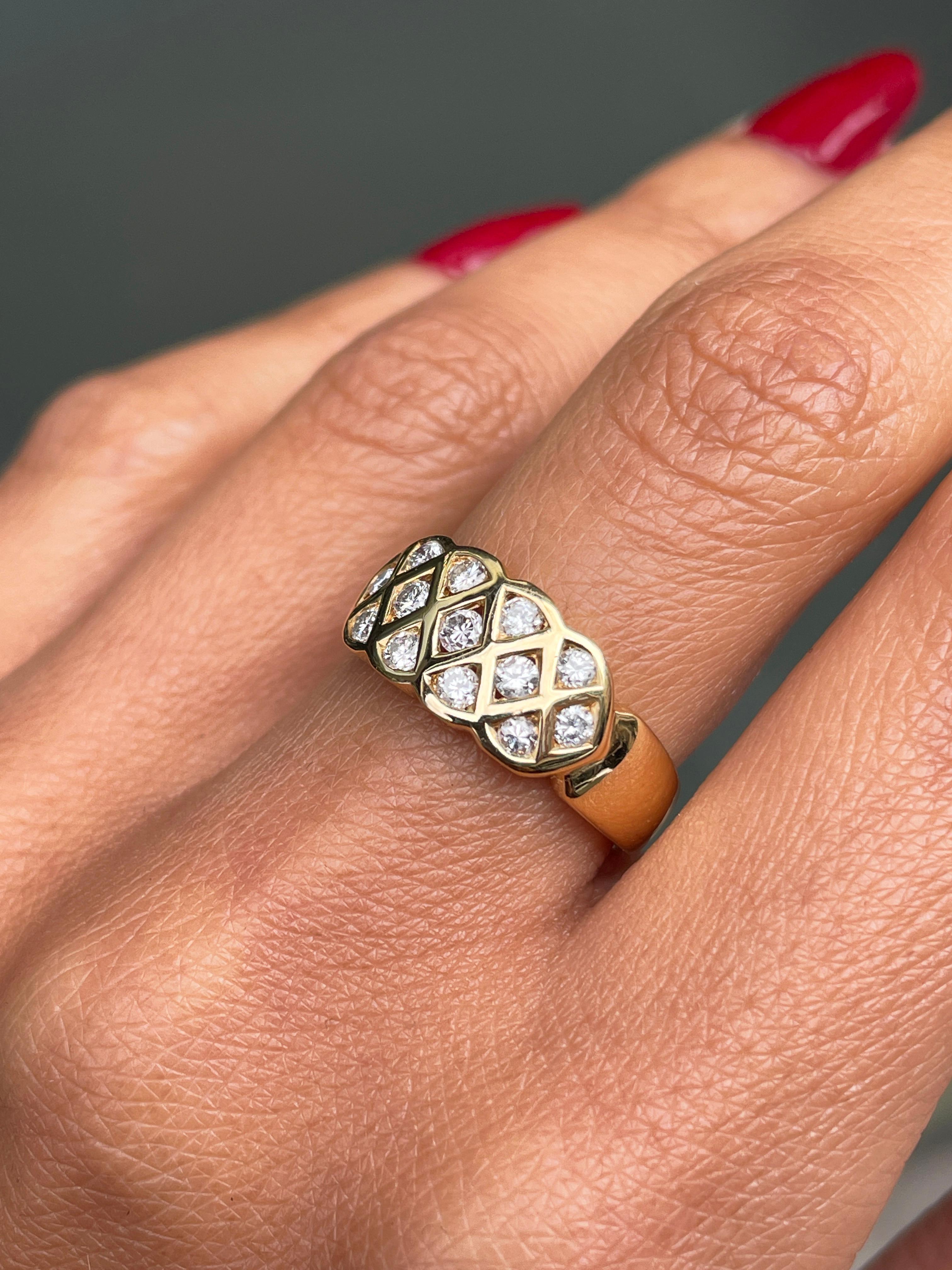 0.49 Carat Diamond 18 Carat Yellow Gold Lattice Band Ring In Excellent Condition For Sale In London, GB