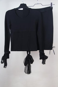 04A Chanel suit with skirt