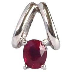 Pendentif minimaliste en platine avec rubis birman non chauffé de 0.4 carat