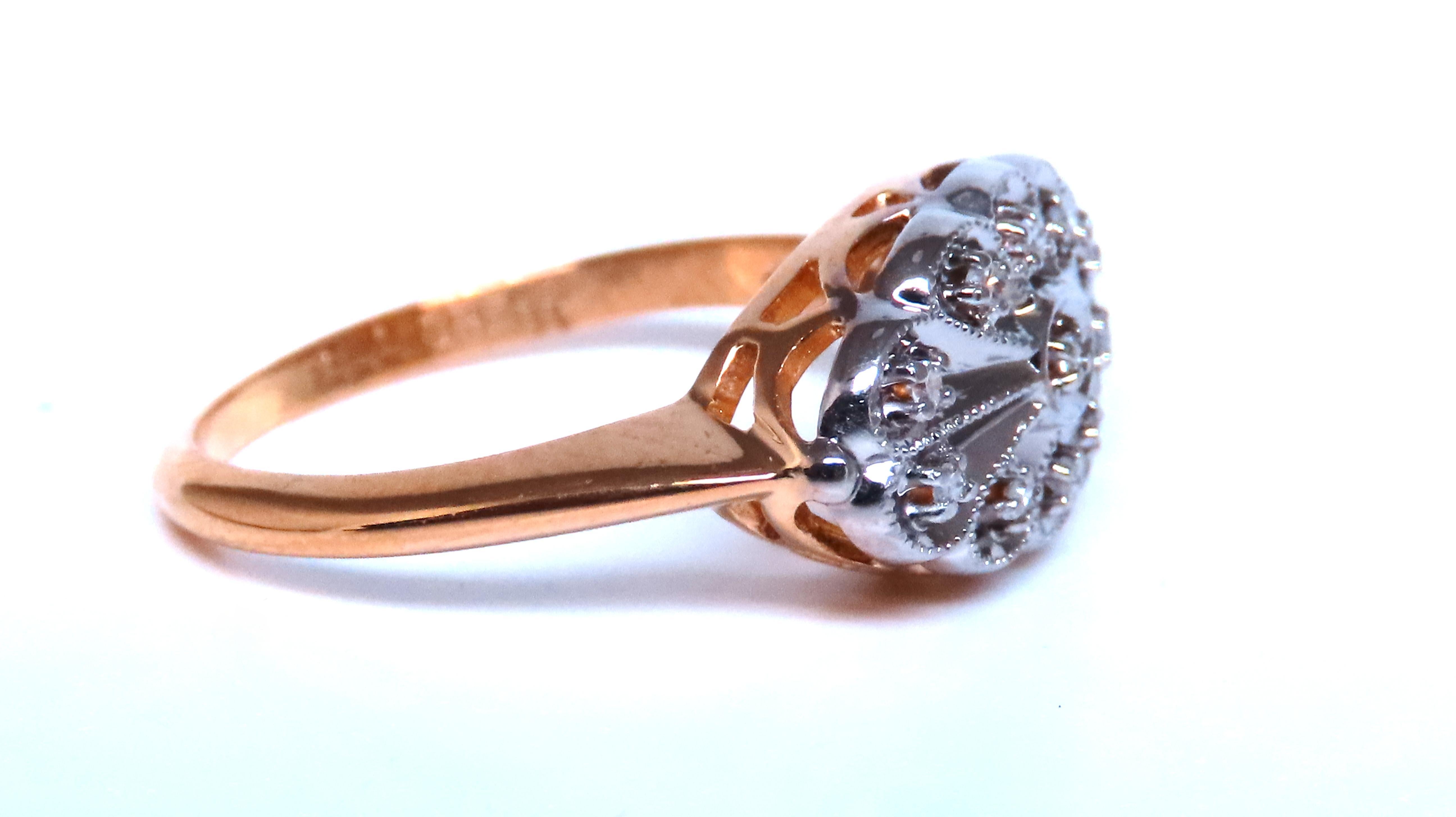 Anello con diamante naturale .04ct
vintage restaurato
Oro giallo 14ky
3,2 grammi
8,8 mm di larghezza
4,8 mm di profondità
Dimensione 6.25