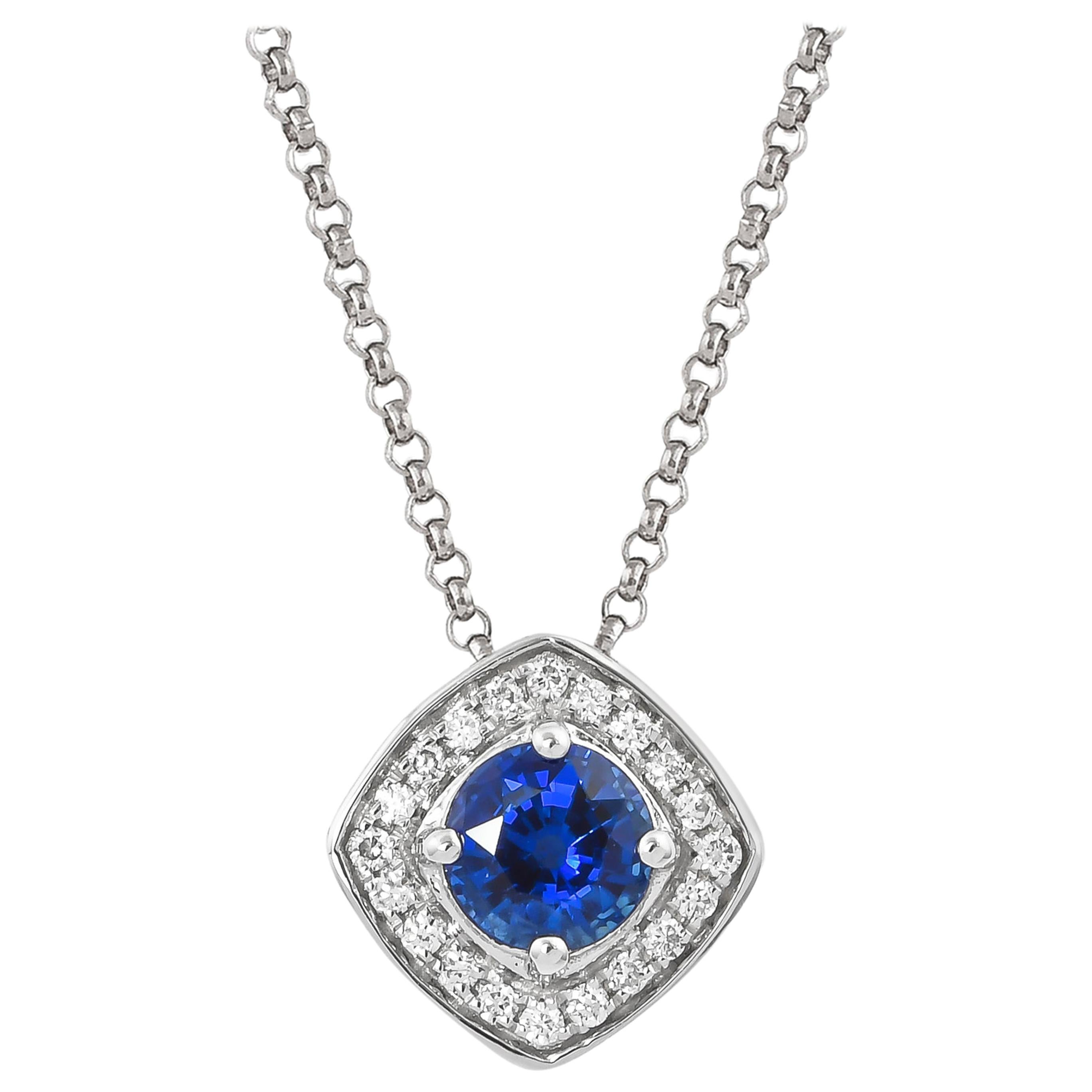 Pendentif en or blanc 18 carats avec chaîne en diamants et saphir bleu de 0,5 carat