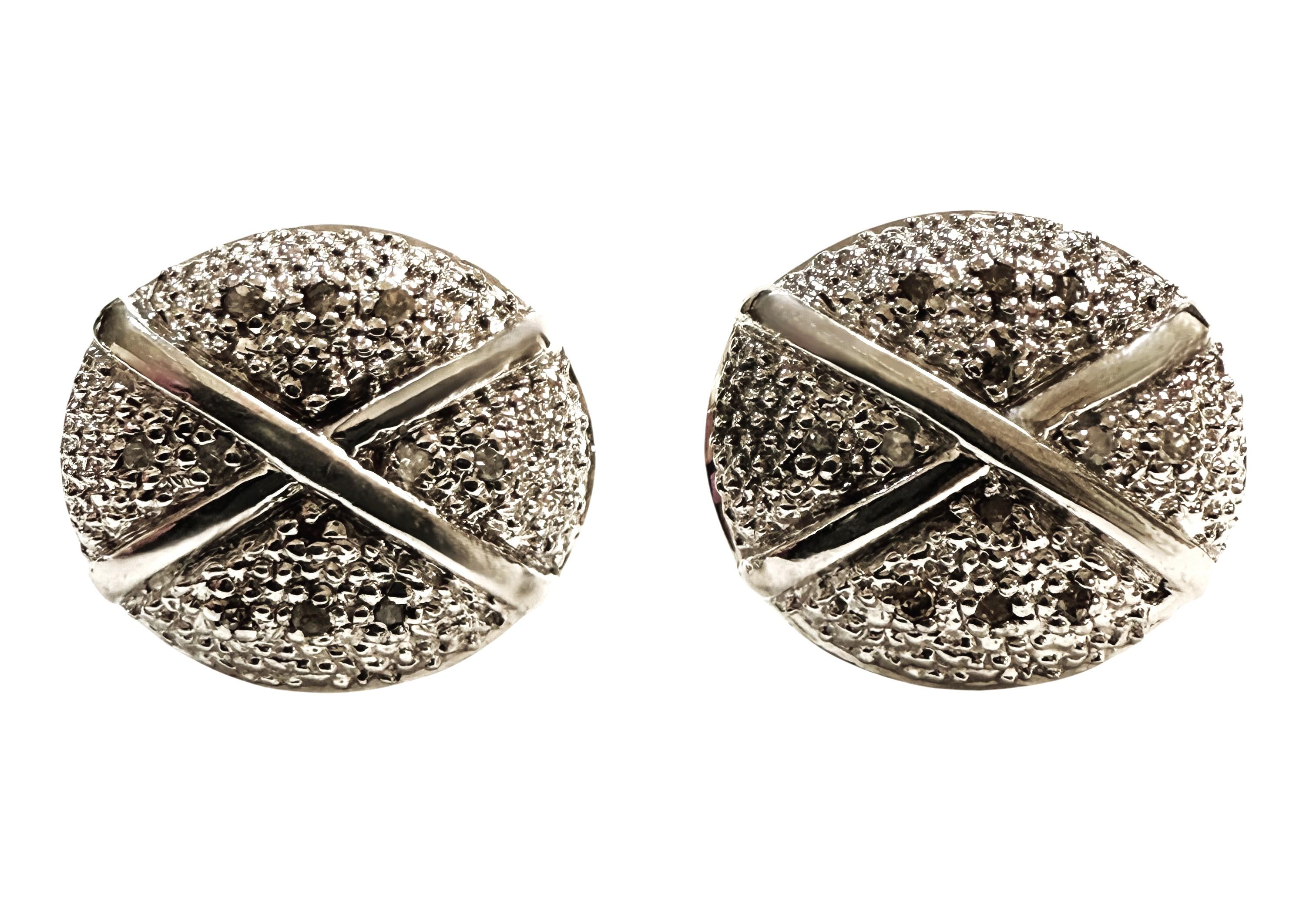 .05 Carat Diamond, 925 Sterling Silver Post Earrings In Good Condition In Eagan, MN