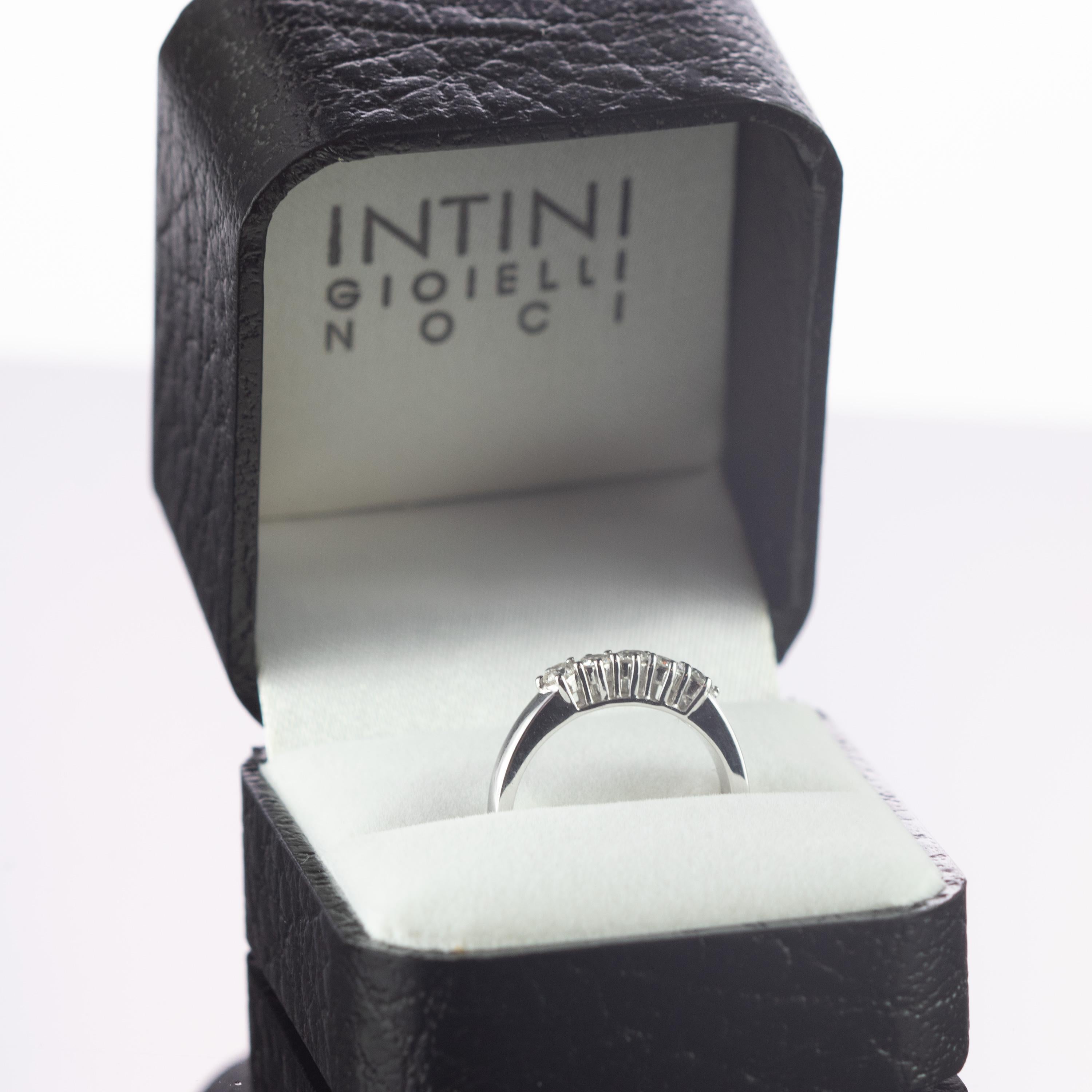 0.5 Carat Diamond Radiant Line Band 18 Karat Gold Wedding Engagement Ring For Sale 1