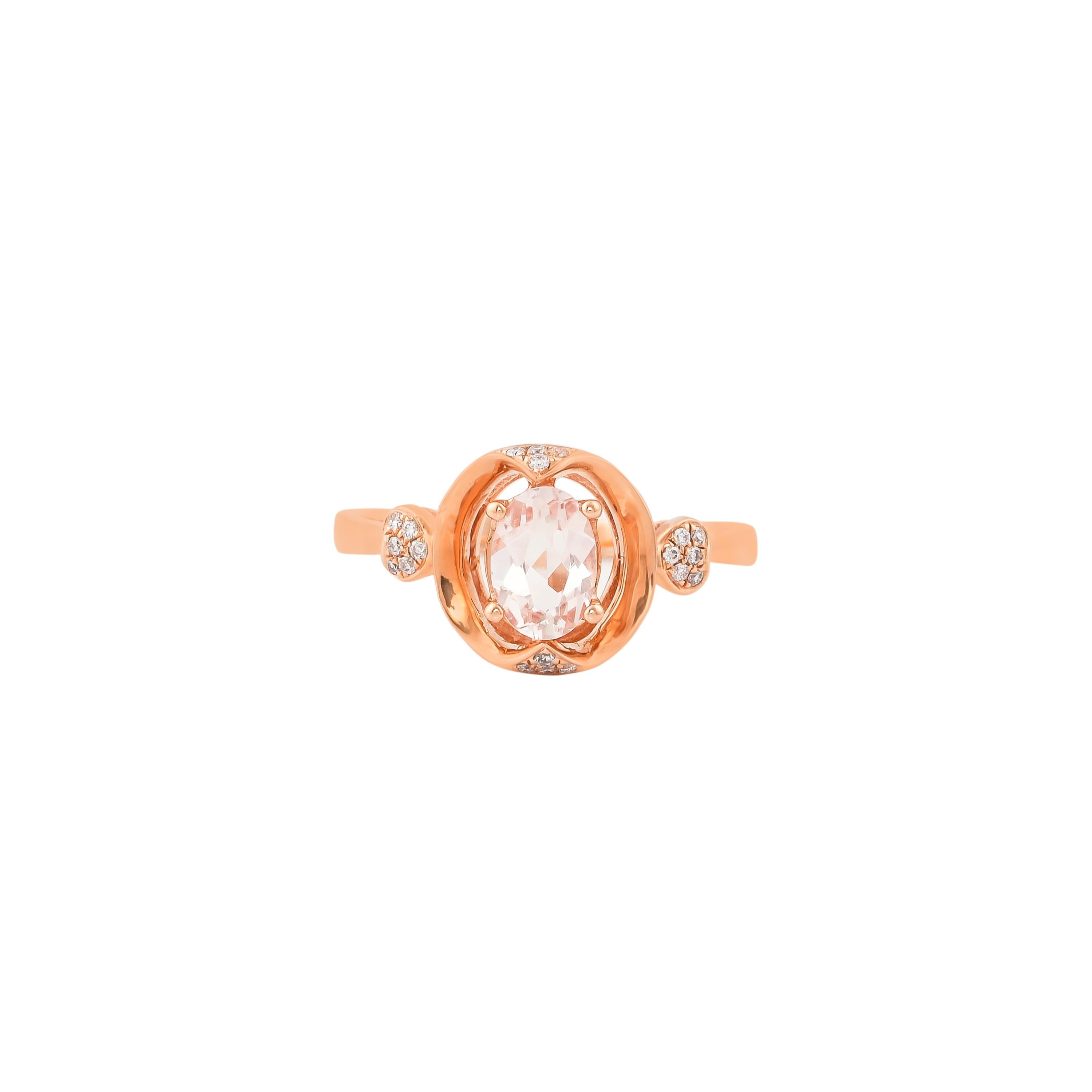 0.5 Carat Morganite and Diamond Ring in 18 Karat Rose Gold In New Condition For Sale In Hong Kong, HK
