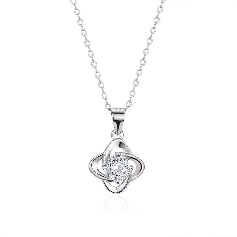 0,5 Karat Solitär Natürliche Diamant-Halskette im Zustand „Neu“ im Angebot in Okemos, MI