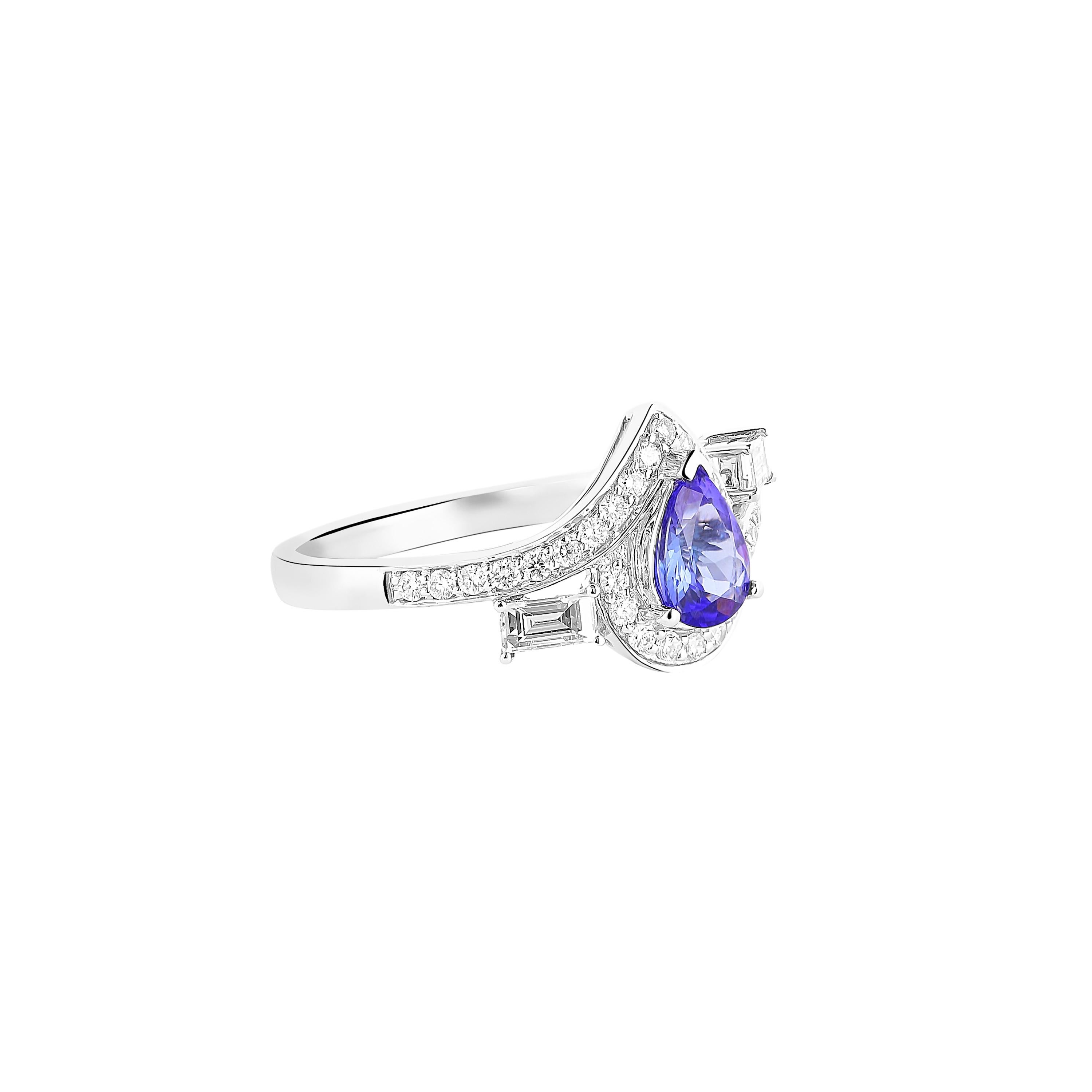 Contemporary 0.5 Carat Tanzanite and White Diamond Ring in 18 Karat White Gold For Sale