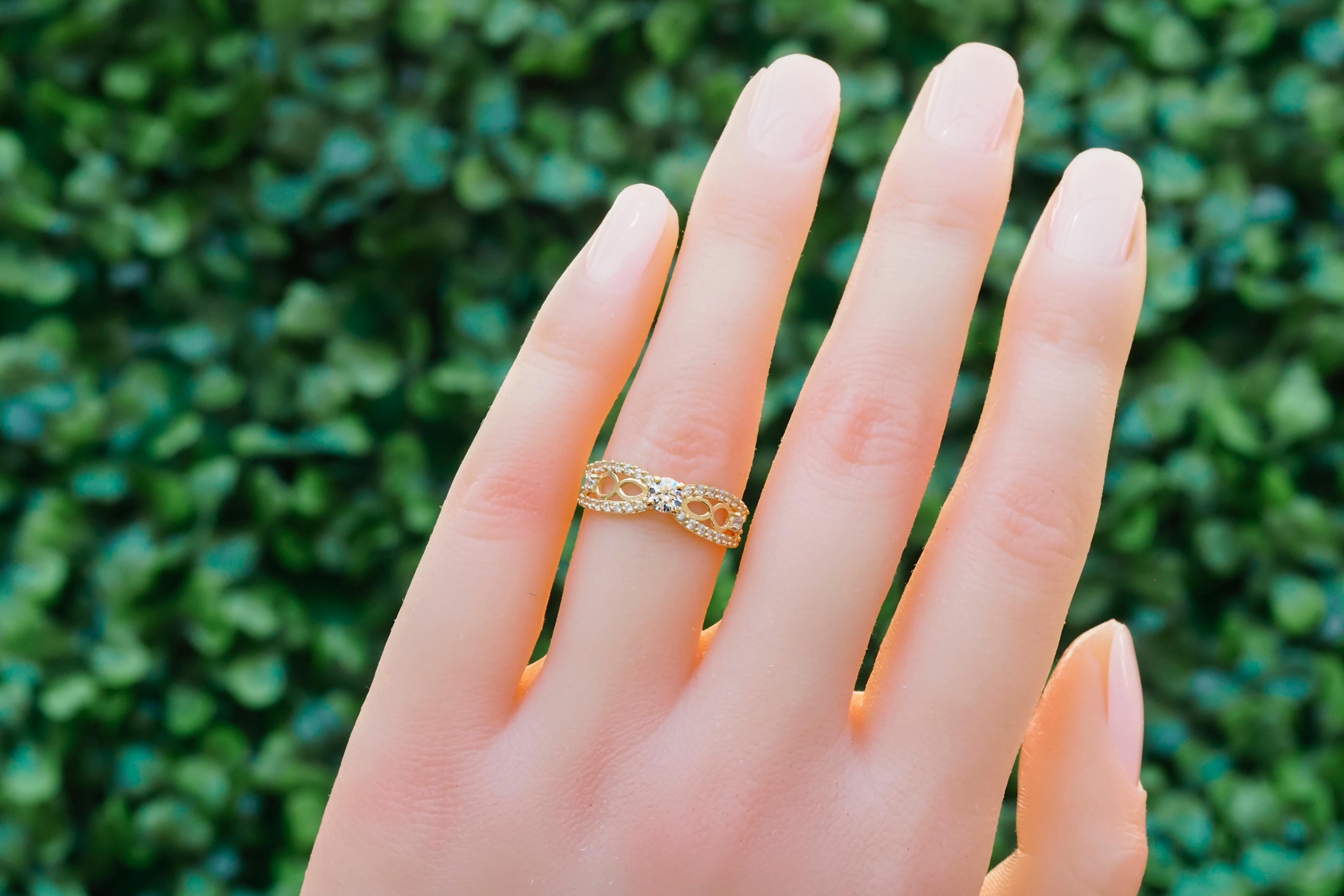 For Sale:  0.5 ct moissanite 14k gold engagement ring. 2