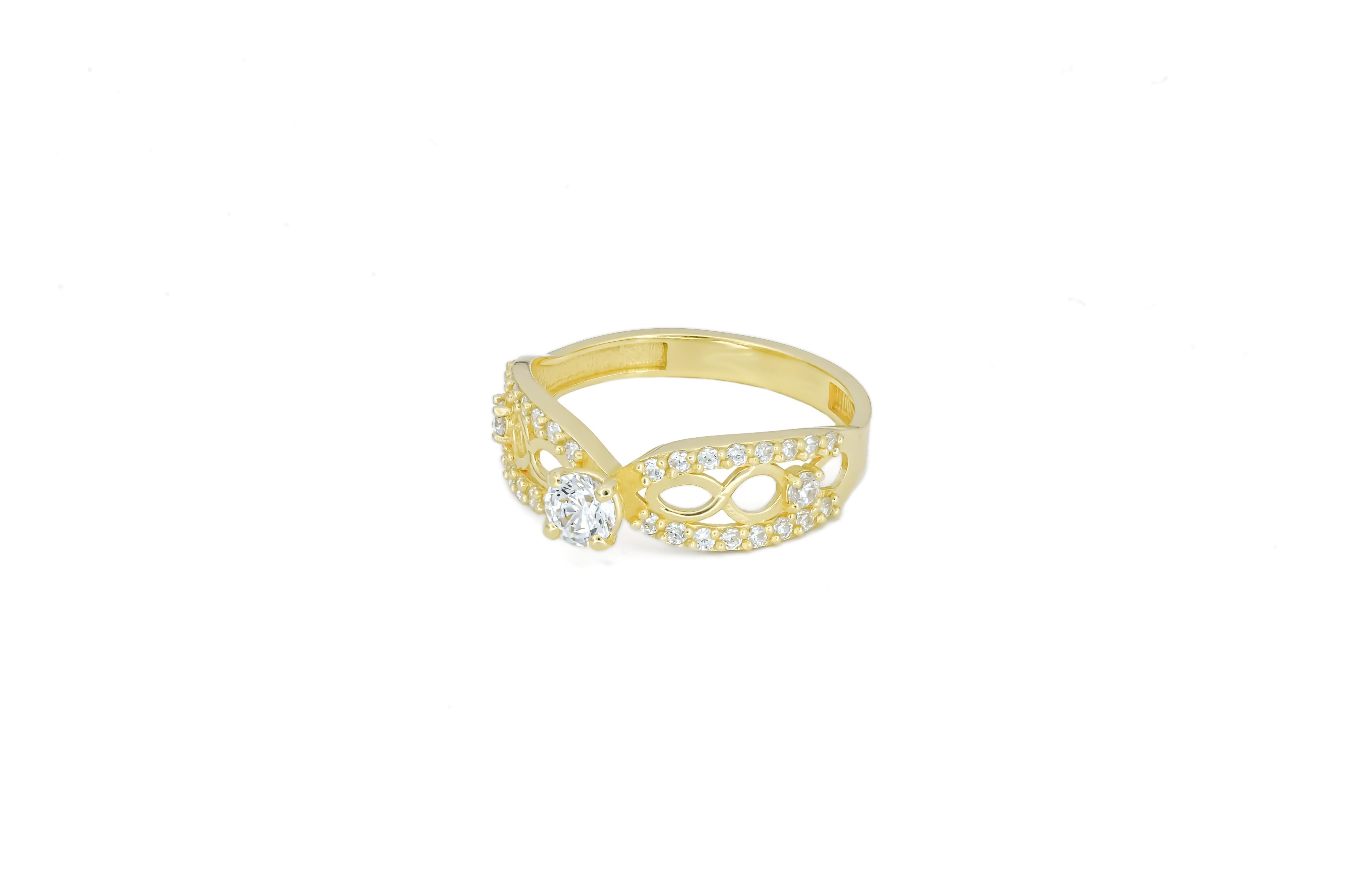 in vendita:  Anello di fidanzamento in oro 14k con moissanite da 0,5 carati. 7