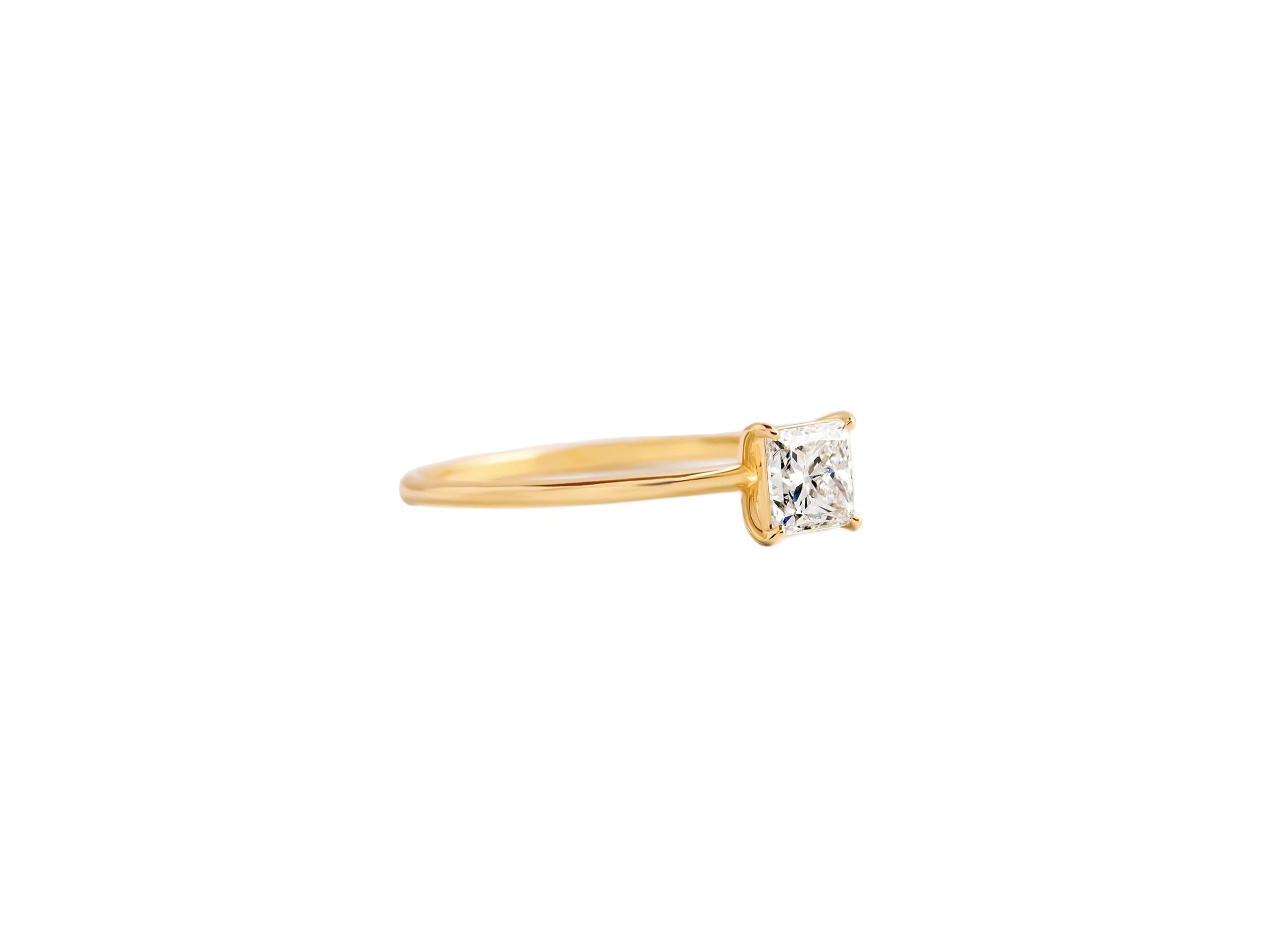 En venta: 0,5 ct Anillo de oro de 14k con moissanita talla princesa  3