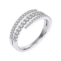Anillo de dedo de diamante redondo de 0,5 qt de oro blanco de 18 quilates con delicado bypass