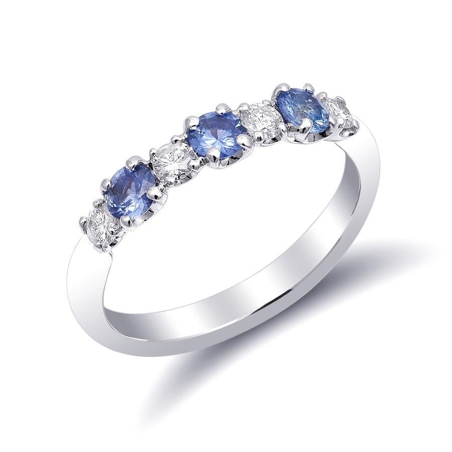 0.50 Сarats Blue Sapphires Diamonds set in 18K White Gold Ring In New Condition For Sale In Los Angeles, CA