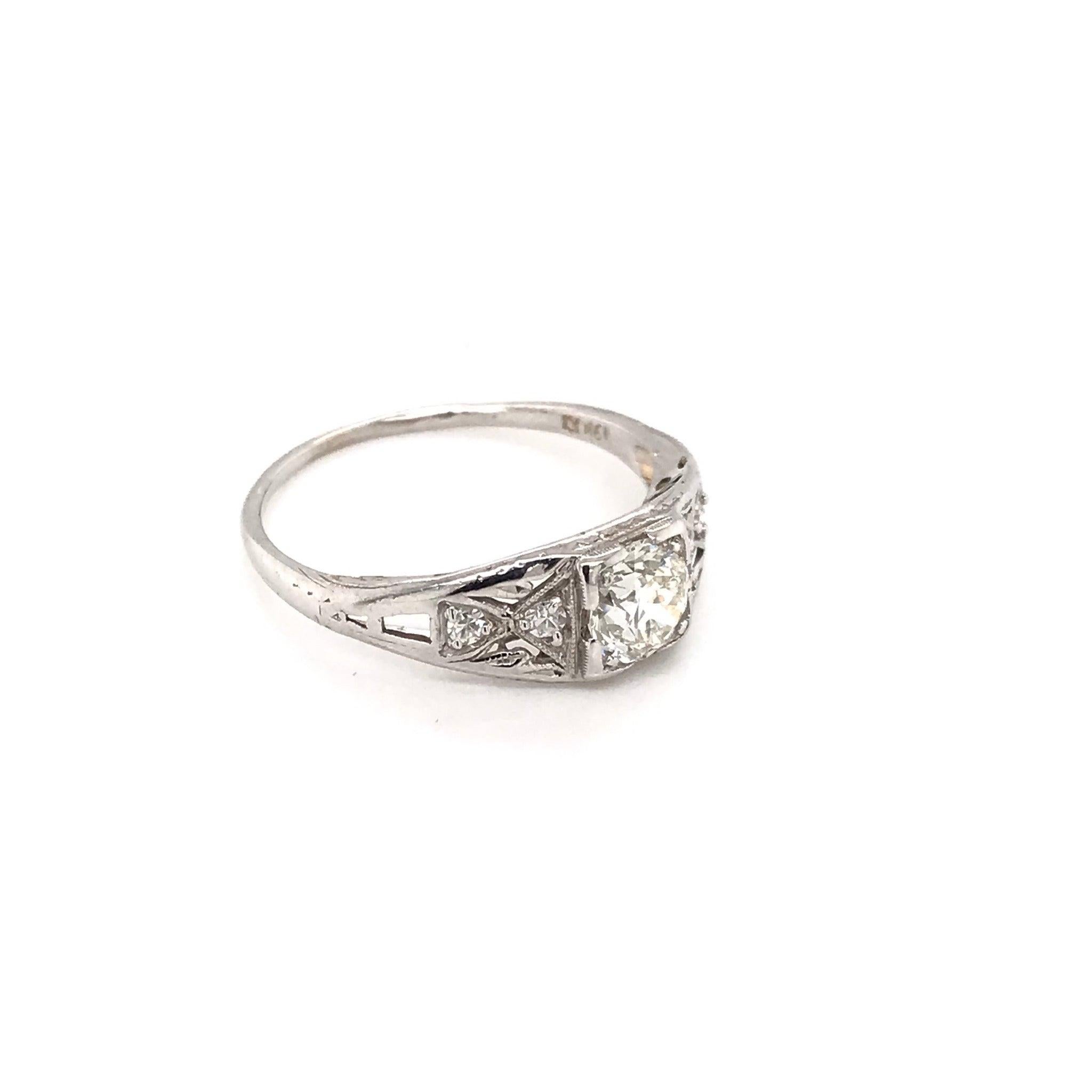 0.50 Carat Art Deco Diamond Ring In Good Condition In Montgomery, AL