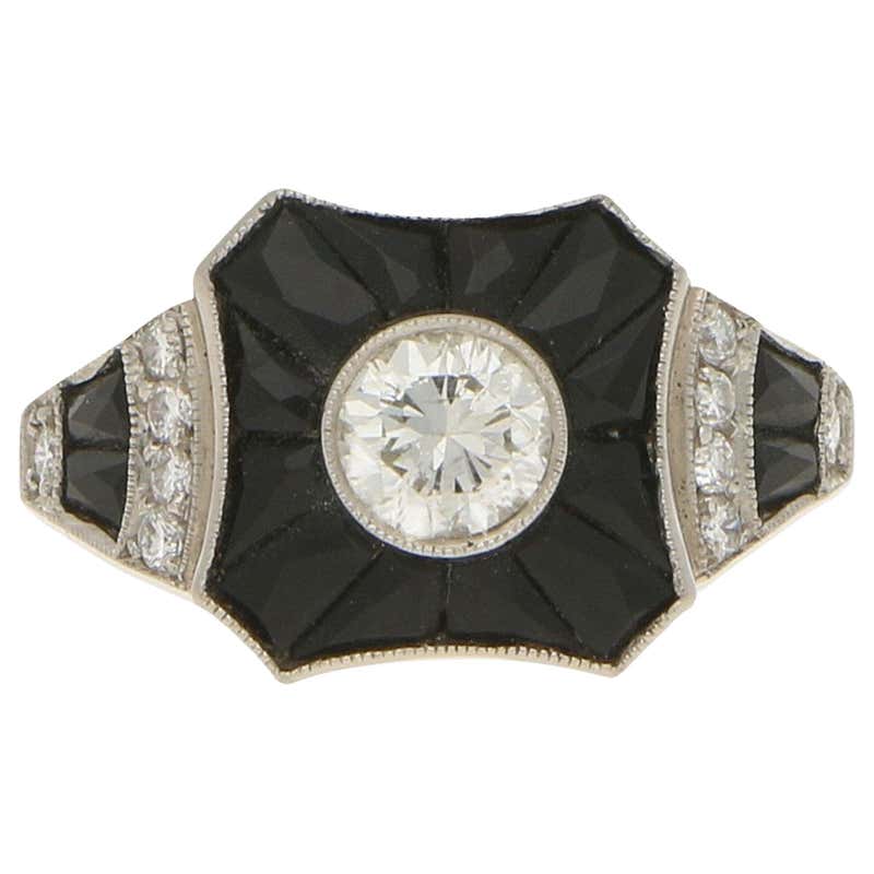 Antique Onyx Engagement Rings - 51 For Sale at 1stdibs