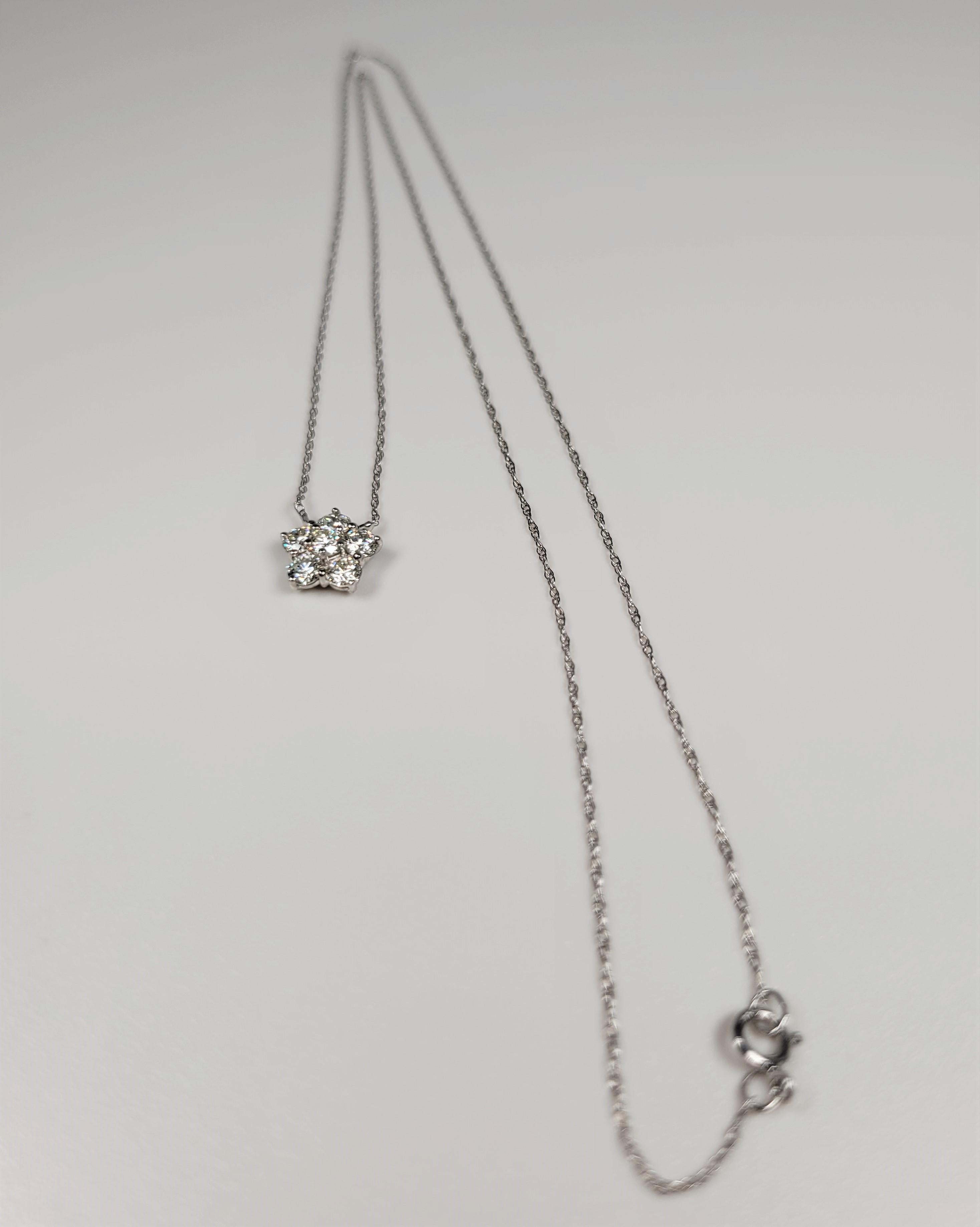 0,50 Karat Diamant-Blumen-Halskette im Zustand „Neu“ im Angebot in Dallas, TX