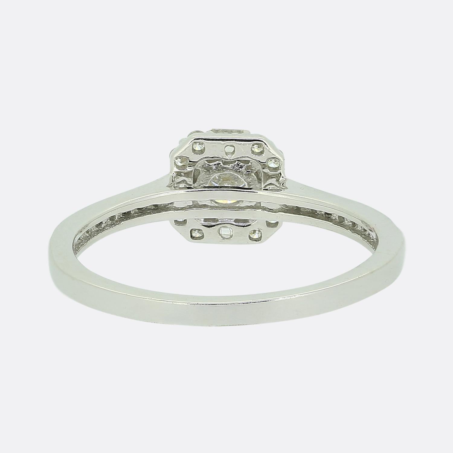 Anello aureola con diamante da 0,50 carati In condizioni buone in vendita a London, GB