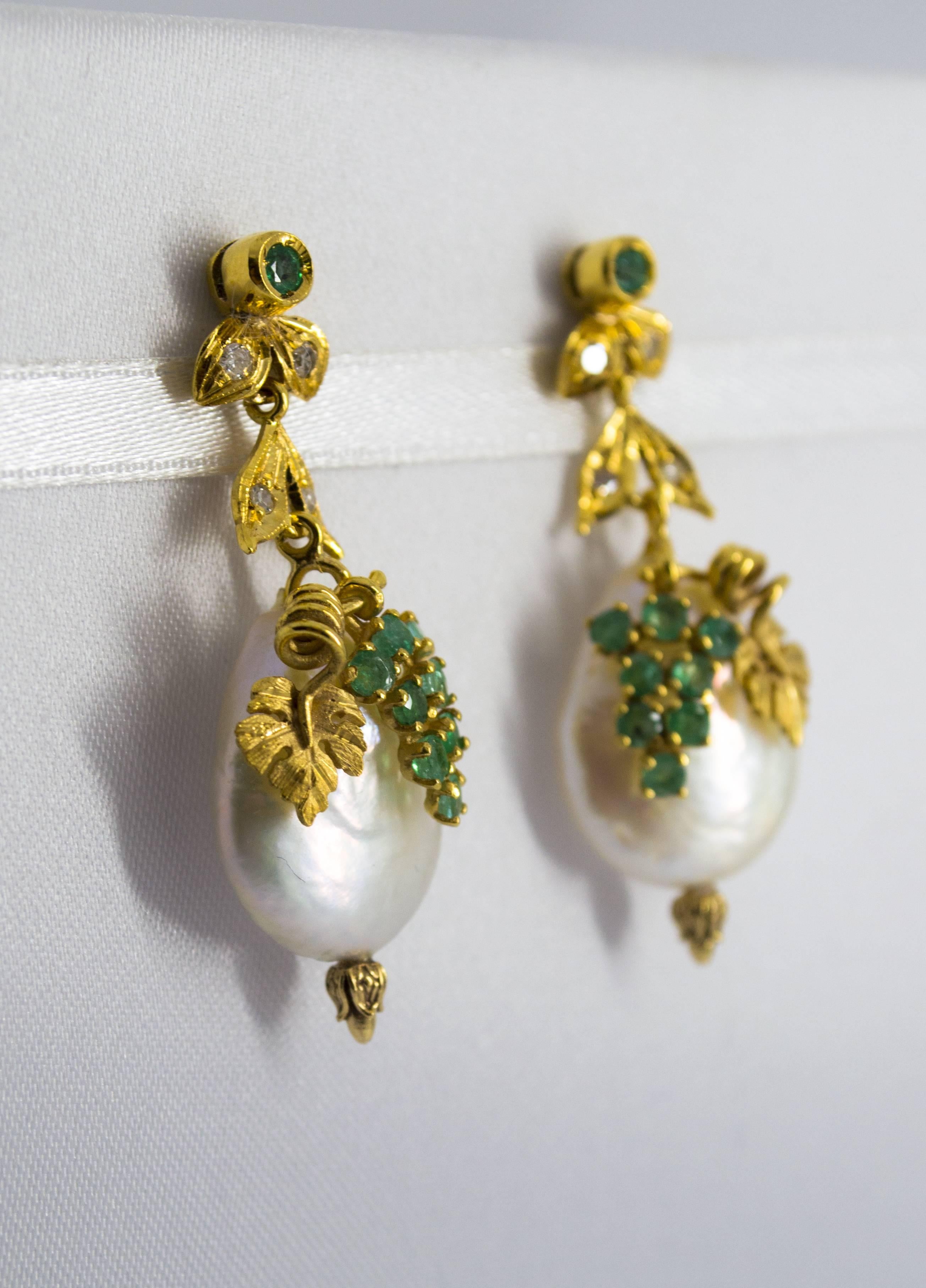 Renaissance 0.50 Carat Emerald Diamond Pearl Yellow Gold Stud Earrings