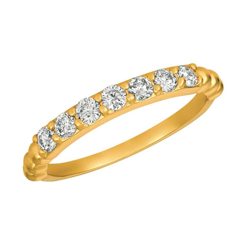For Sale:  0.50 Carat Natural 7 Stone Diamond Ring Band 14K Yellow Gold