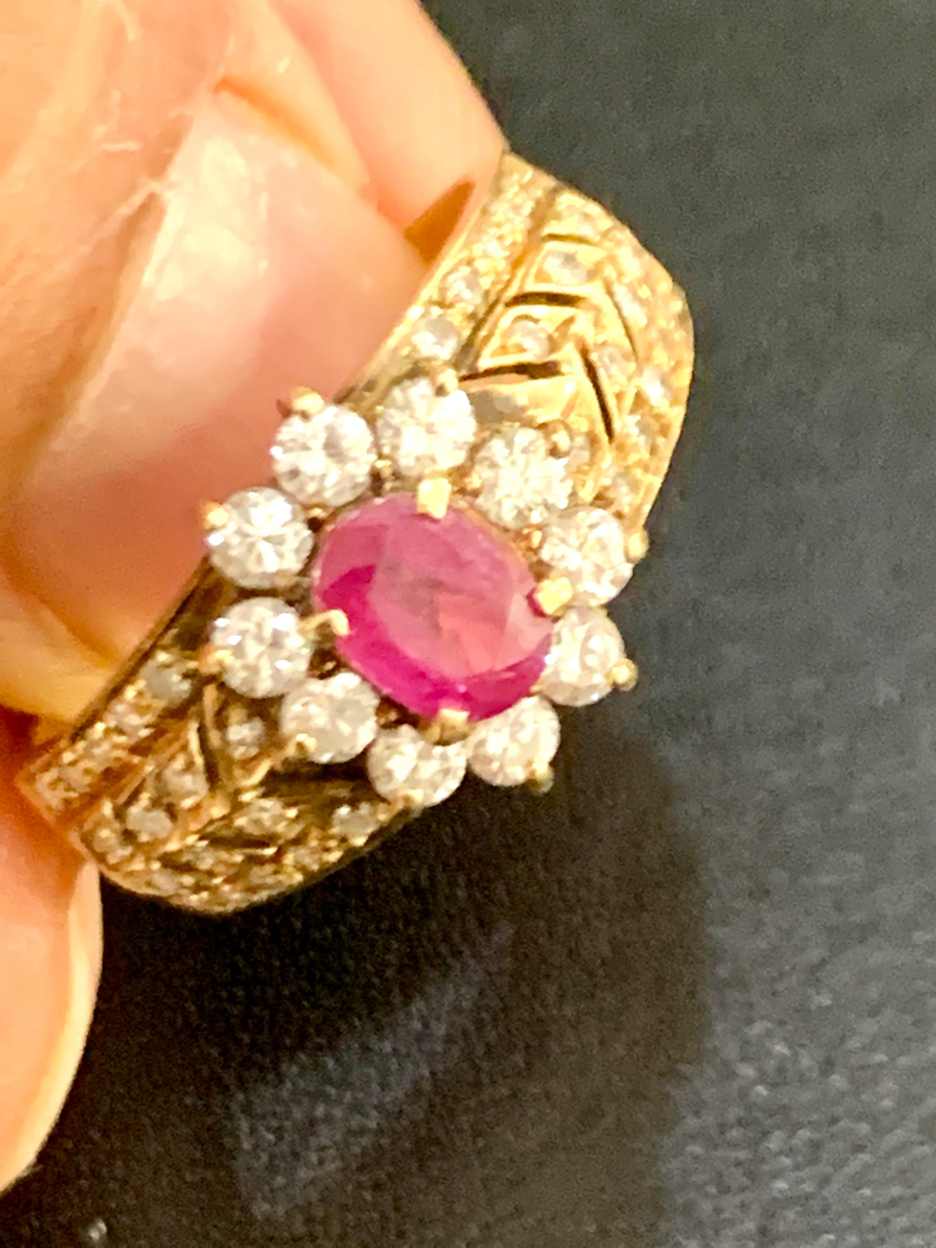 0.50 Carat Natural  Ruby and Diamond 14 Karat Yellow Gold Ring For Sale 2