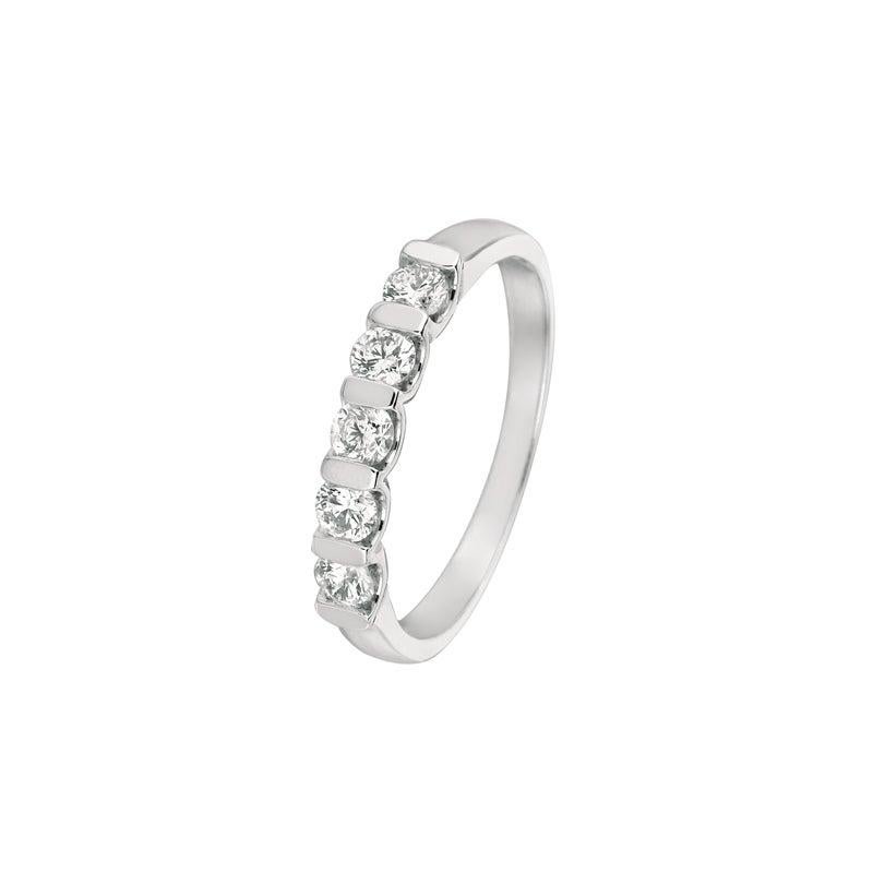For Sale:  0.50 Carat Natural Diamond 5-Stone Ring Band G SI 14 Karat White Gold 4