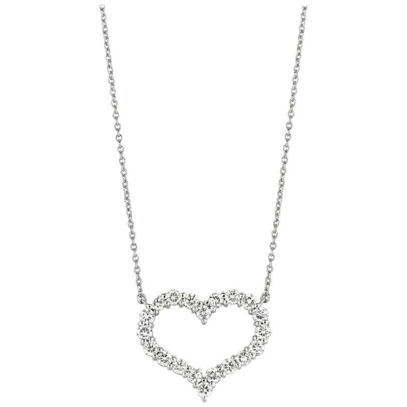 0.50 Carat Natural Diamond Heart Necklace 14 Karat White Gold For Sale
