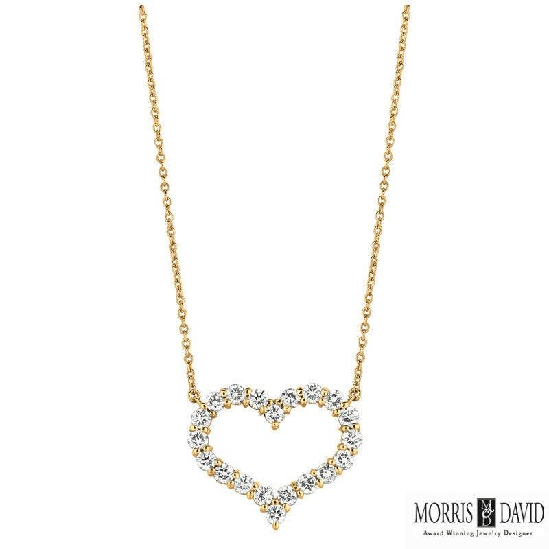 Contemporary 0.50 Carat Natural Diamond Heart Necklace 14 Karat White Gold For Sale