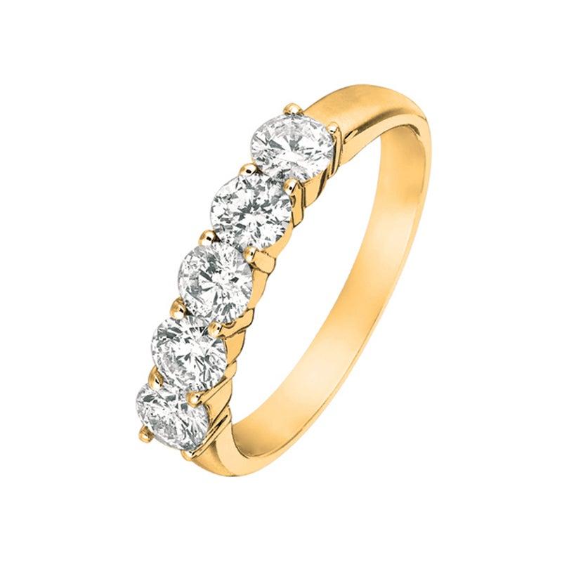 For Sale:  0.50 Carat Natural Diamond Ring G SI 14 Karat Yellow Gold 5 Stones 4