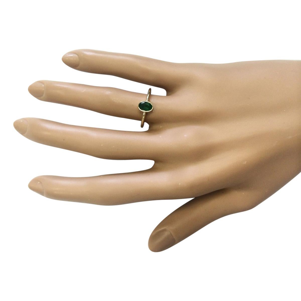 0.50 Carat Natural Emerald 14 Karat Yellow Gold Ring In New Condition For Sale In Los Angeles, CA