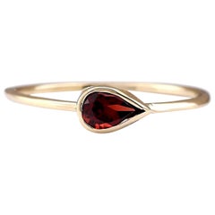 0.50 Carat Natural Rhodolite Garnet 18 Karat Yellow Gold Ring