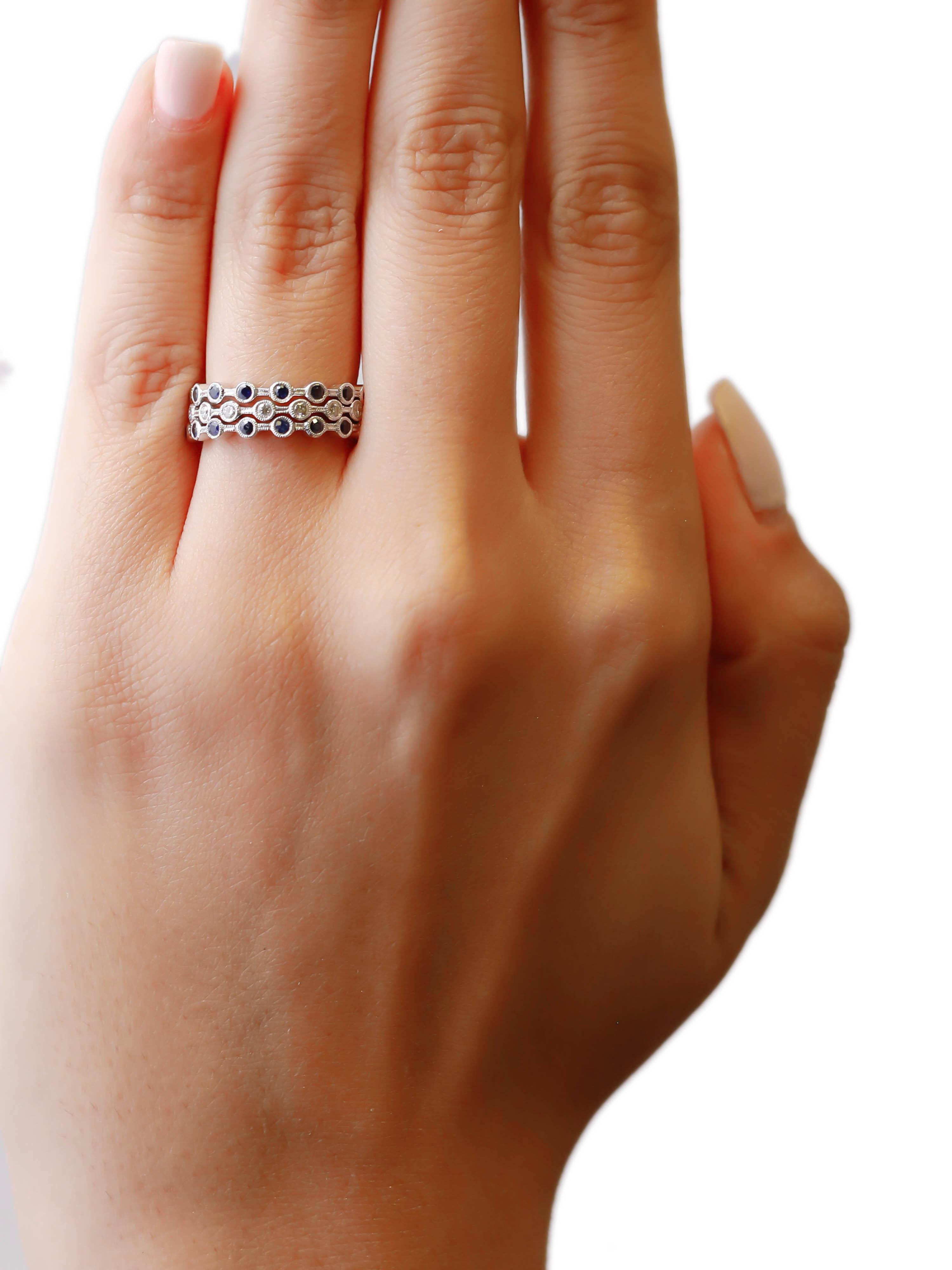 Women's 0.50 Carat Round Cut Diamond Blue Sapphire 14k White Gold Eternity Band Ring For Sale