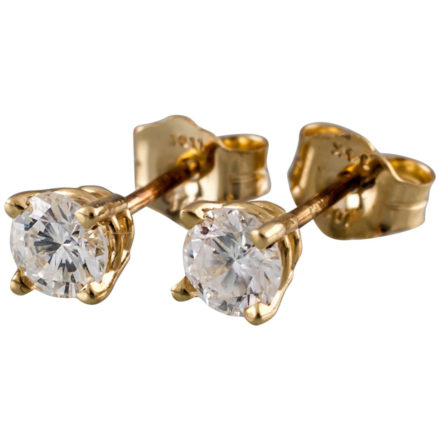 0.50 Carat Round Diamond 14 Karat Yellow Gold Stud Earrings