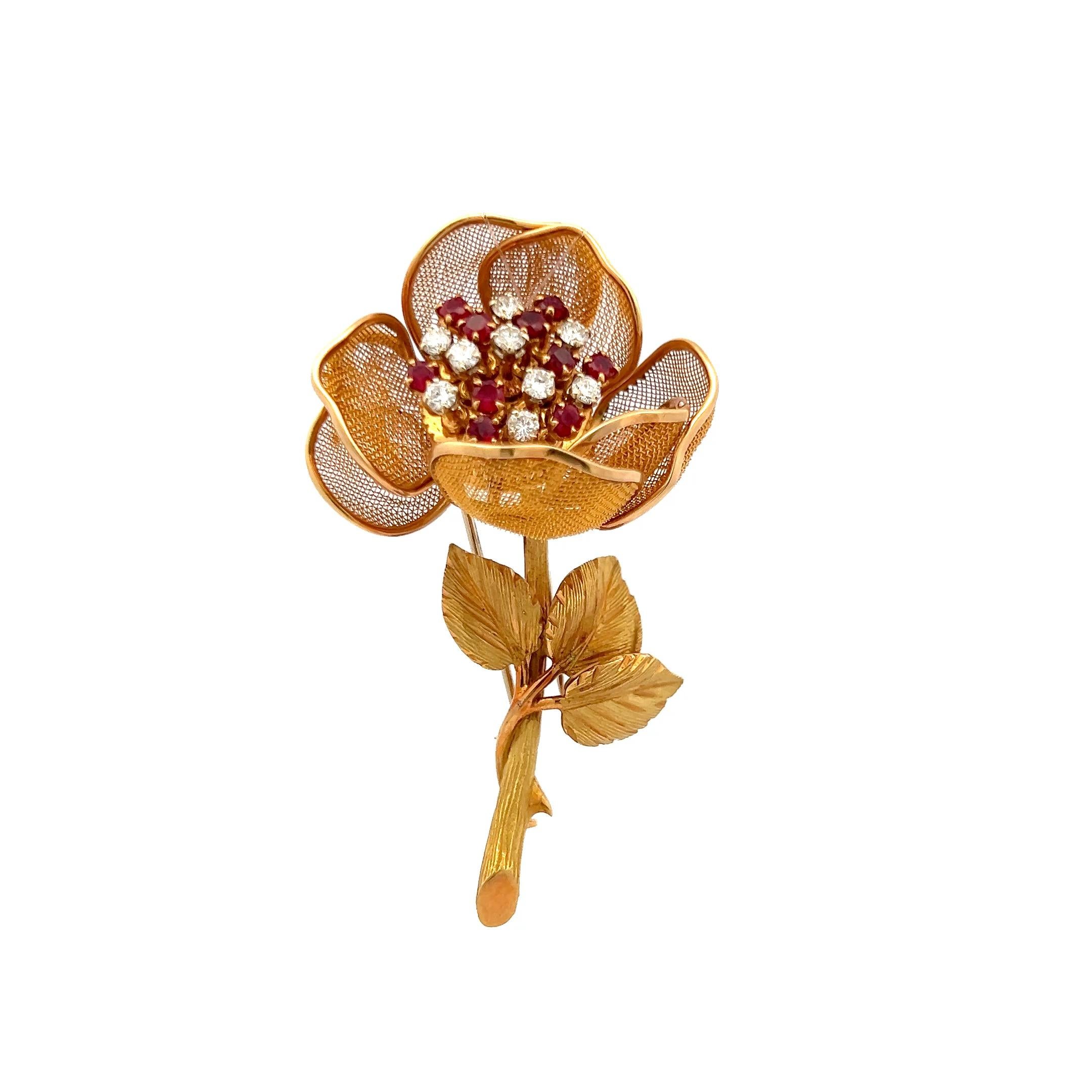 0.50 Carat Ruby 0.46 Carat Round Brilliant H SI Diamond 18K YG Pin Brooch Pour femmes en vente