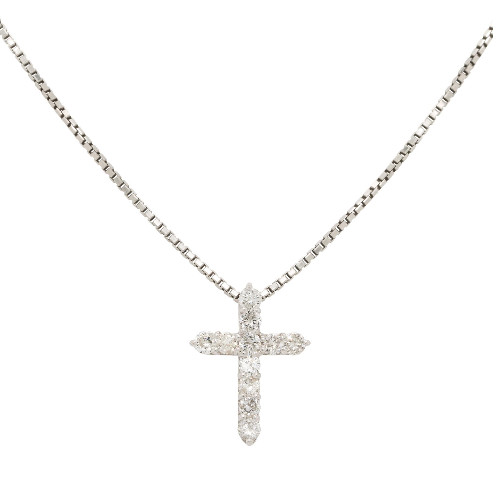 Taille ronde Collier pendentif croix en platine avec petit diamant de 0,50 carat en vente