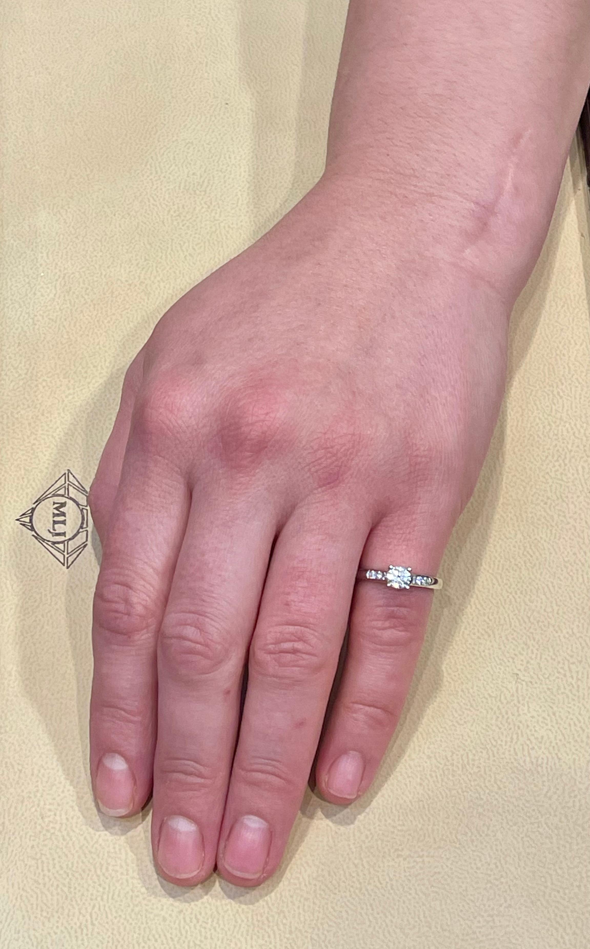 Bague/anneau traditionnel en or jaune 14 carats avec diamant solitaire de 0,50 carat Pour femmes en vente