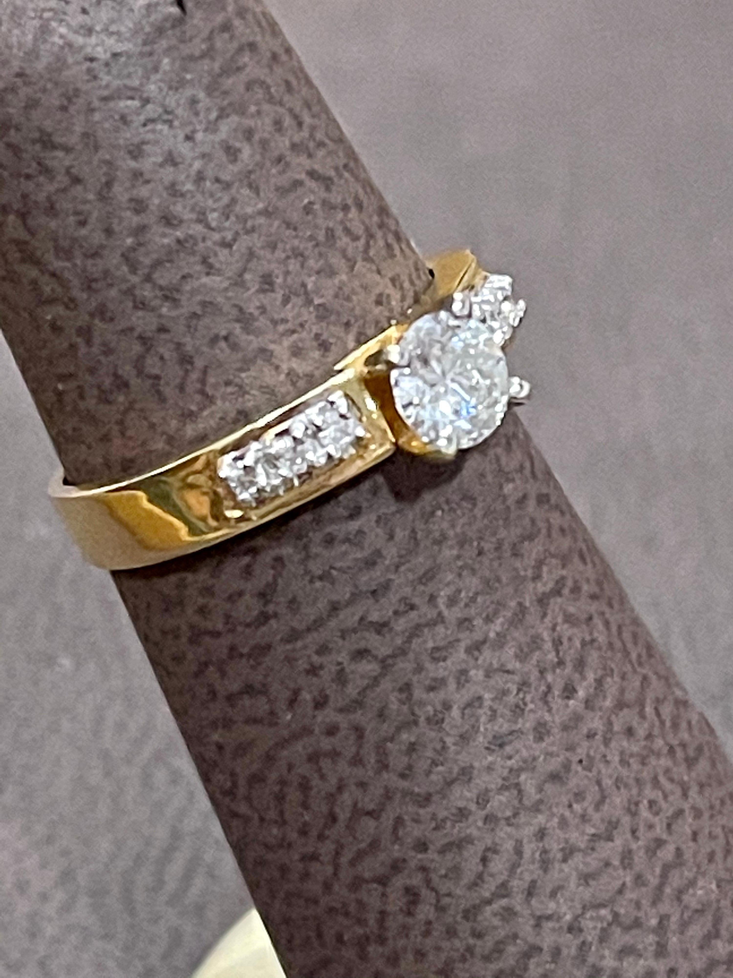 Bague/anneau traditionnel en or jaune 14 carats avec diamant solitaire de 0,50 carat en vente 2