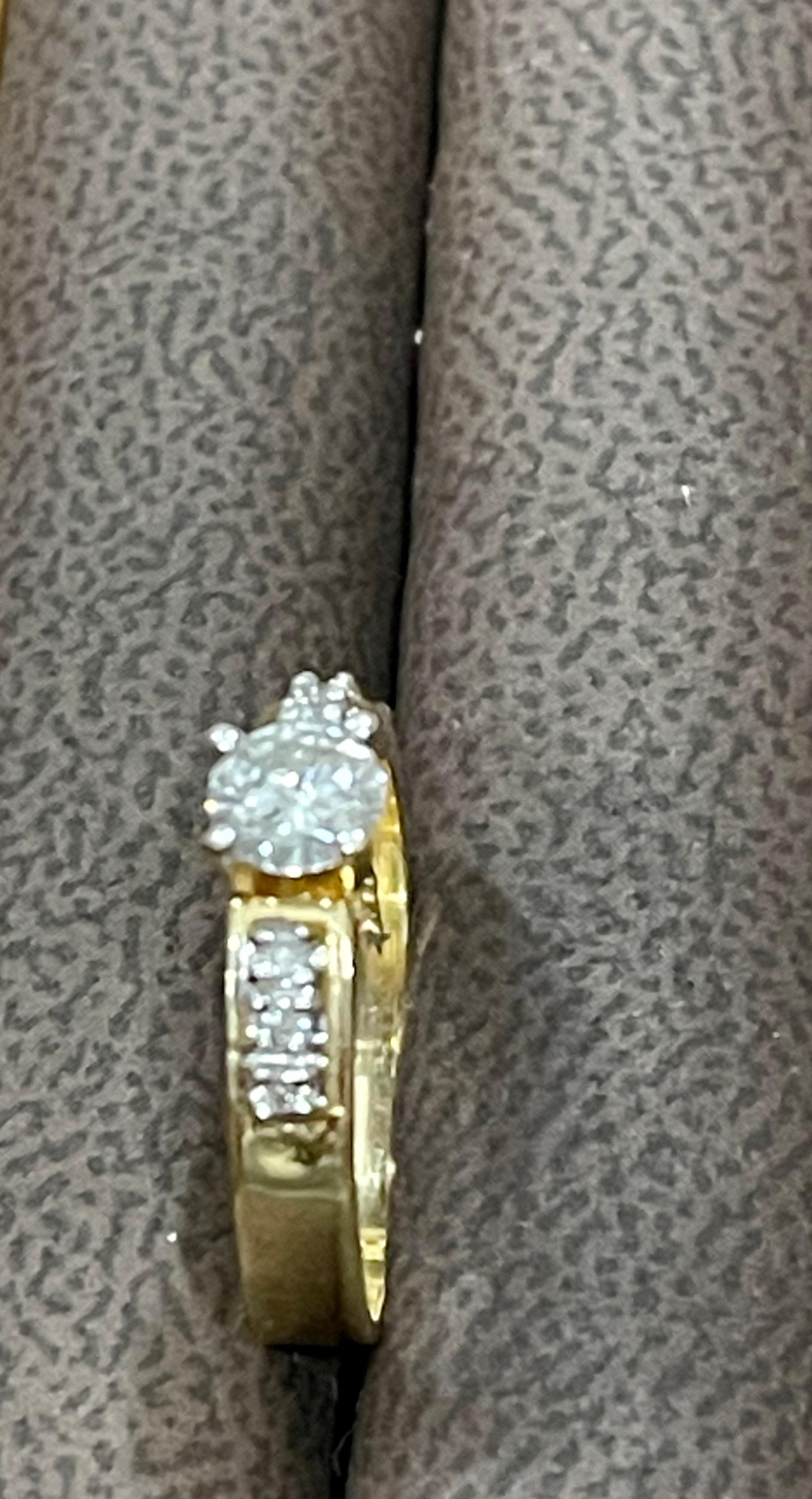Bague/anneau traditionnel en or jaune 14 carats avec diamant solitaire de 0,50 carat en vente 4