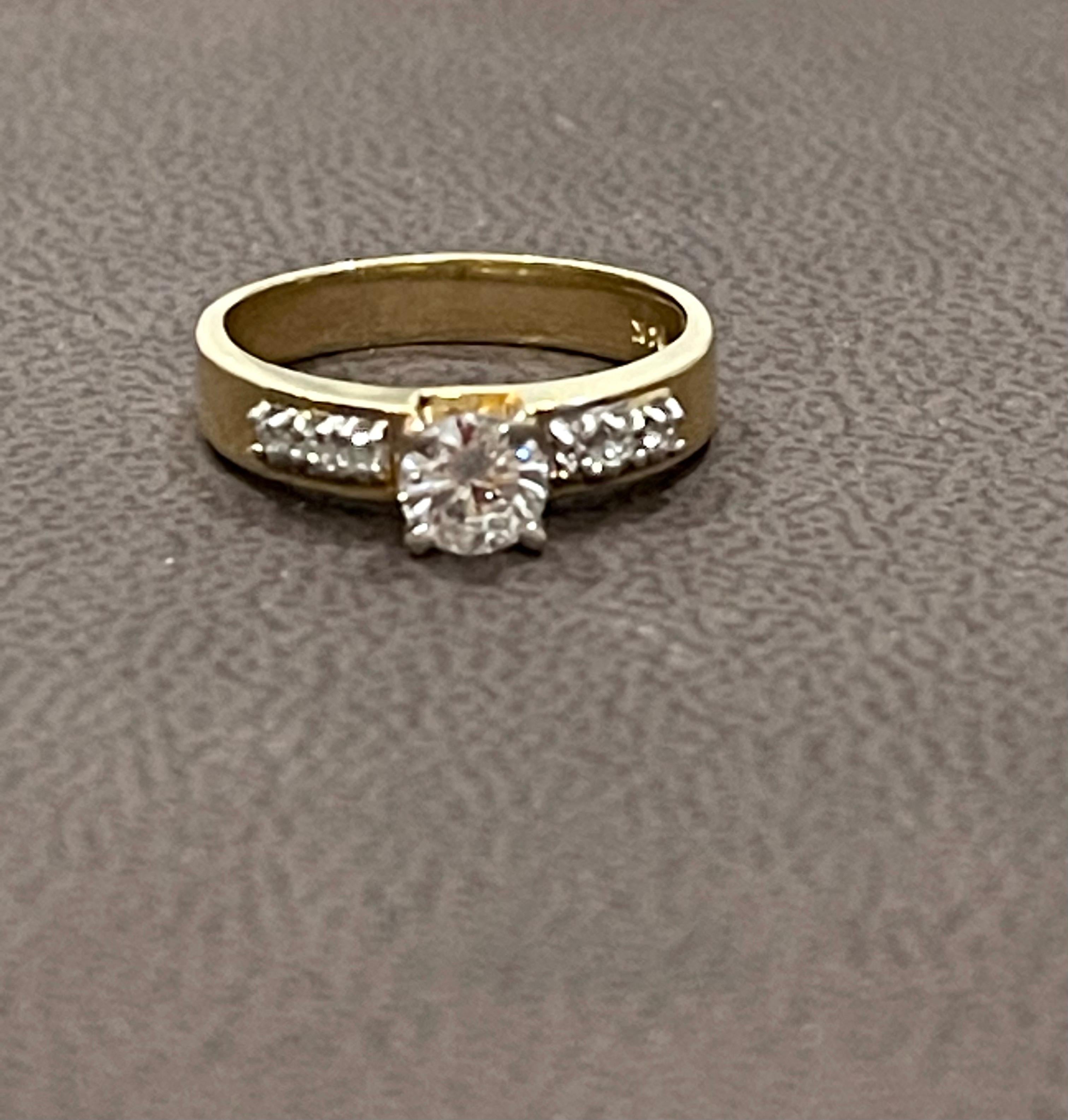 Bague/anneau traditionnel en or jaune 14 carats avec diamant solitaire de 0,50 carat en vente 5