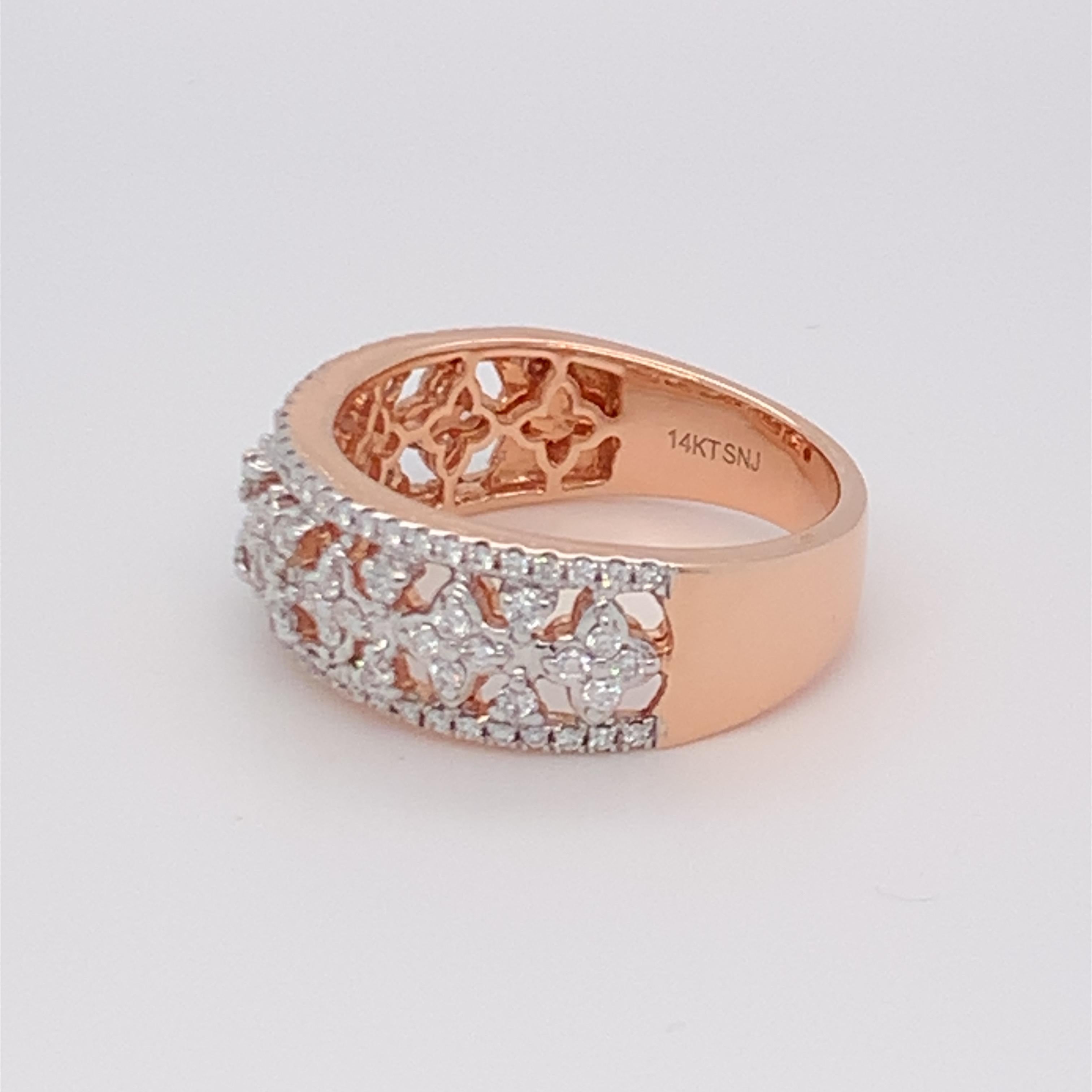 0.50 Carat White Diamond Band in 14k Rose Gold In New Condition For Sale In Trumbull, CT