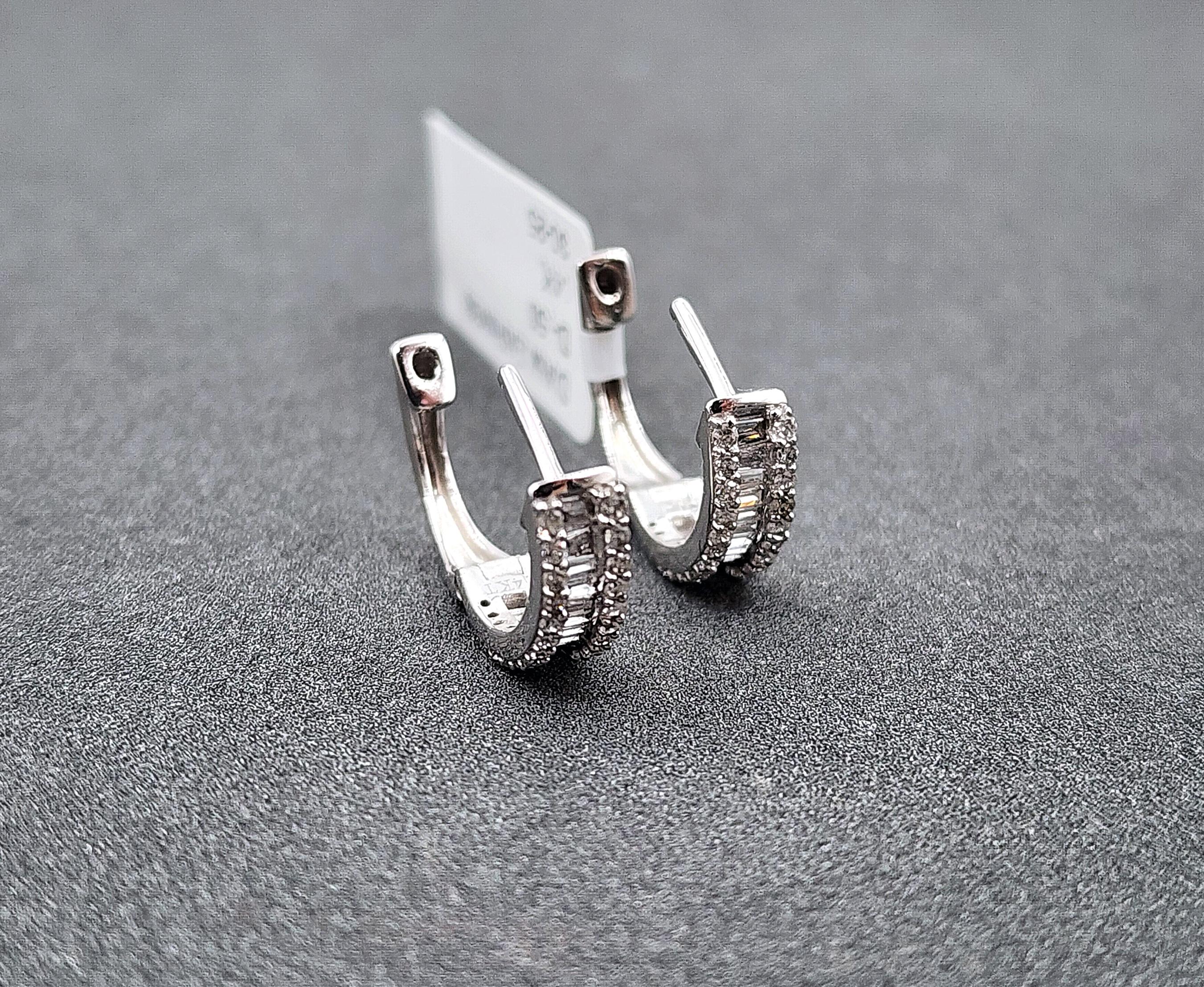 0.50 ct Diamond Huggies For Sale 2