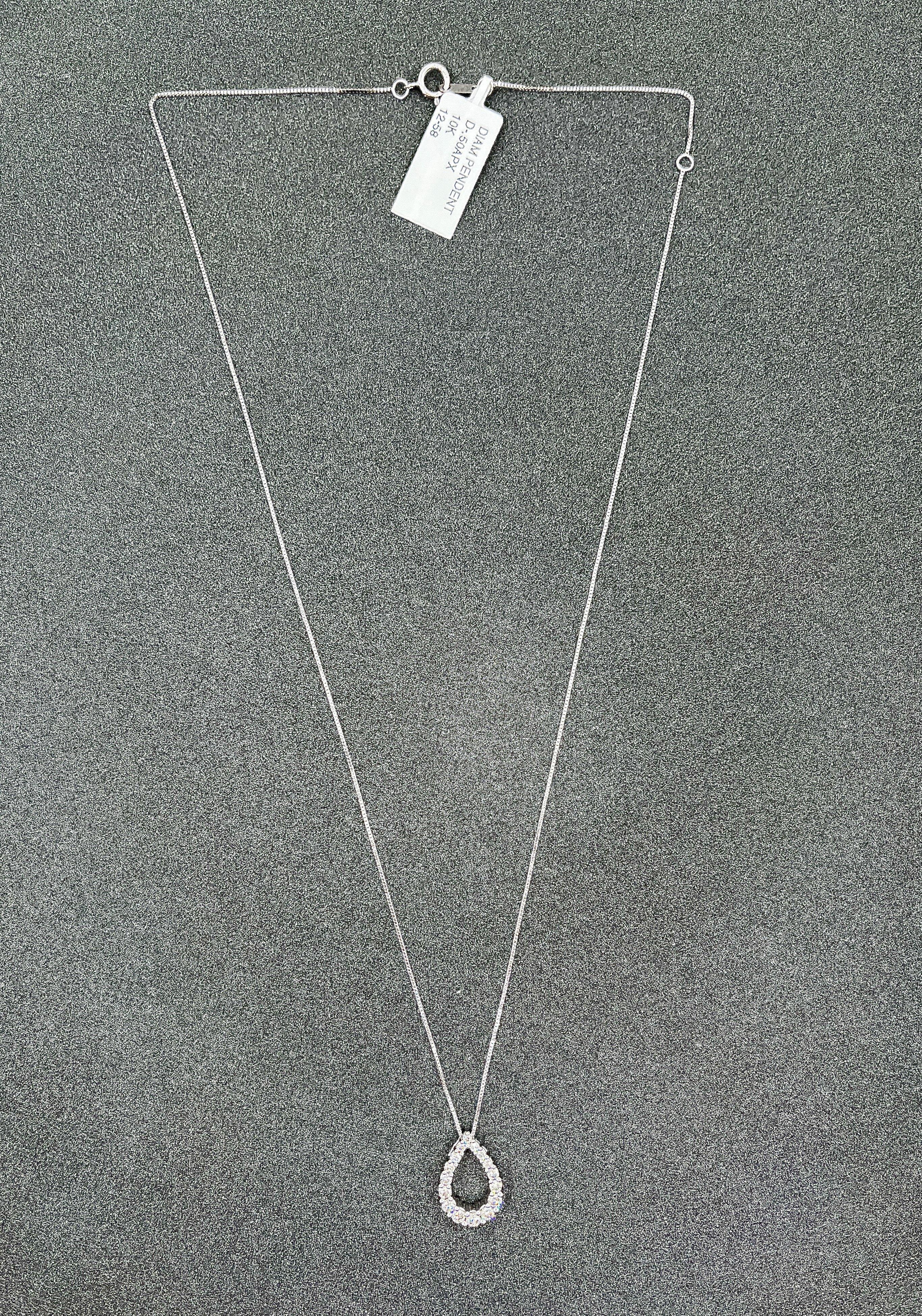 Ciondolo con diamante da 0,50 ct In condizioni Nuovo in vendita a Chicago, IL