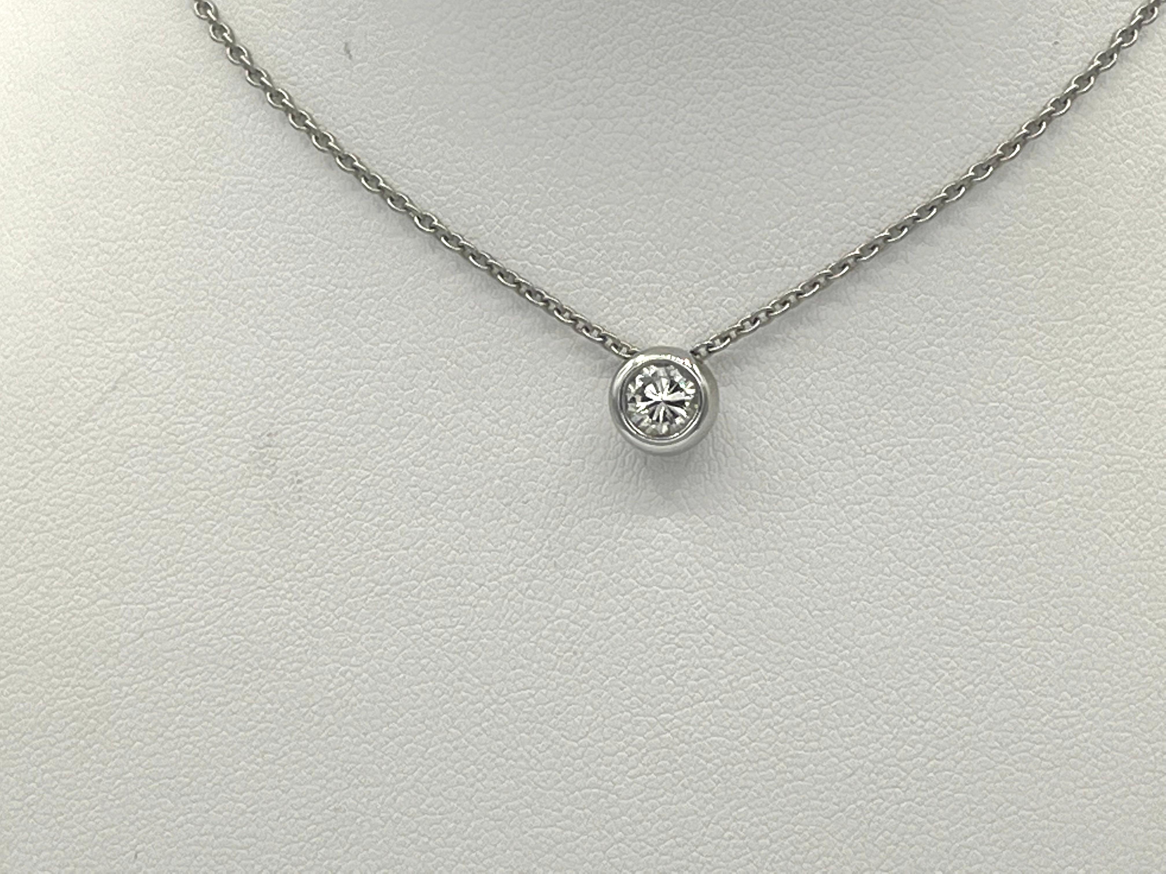 0, 50 Ct Solitaire W/SI Platinum Chain For Sale 2